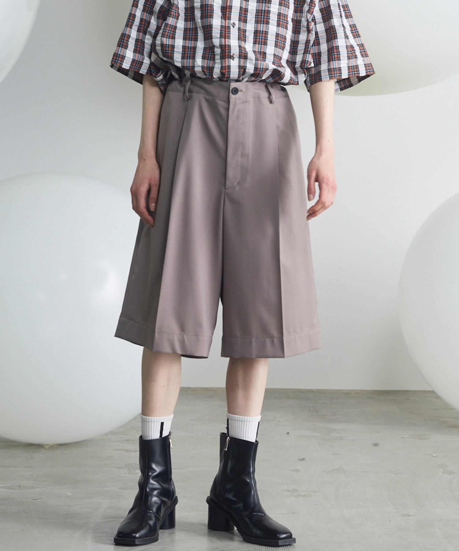MAISON SPECIAL NISHIKAWA KEORI Wool Mix Prime-Wide Shorts メゾンスペシャル パンツ スラックス・ドレスパンツ ネイビー ブラック ベージュ