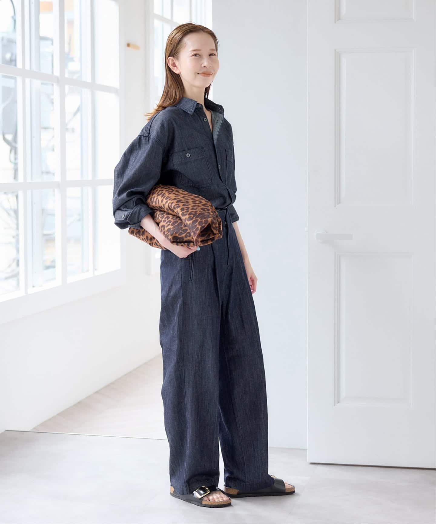 U by SPICK&SPAN セルローススラックスデニム ユーバイスピックアンドスパン パンツ ジーンズ・デニムパンツ ネイビー