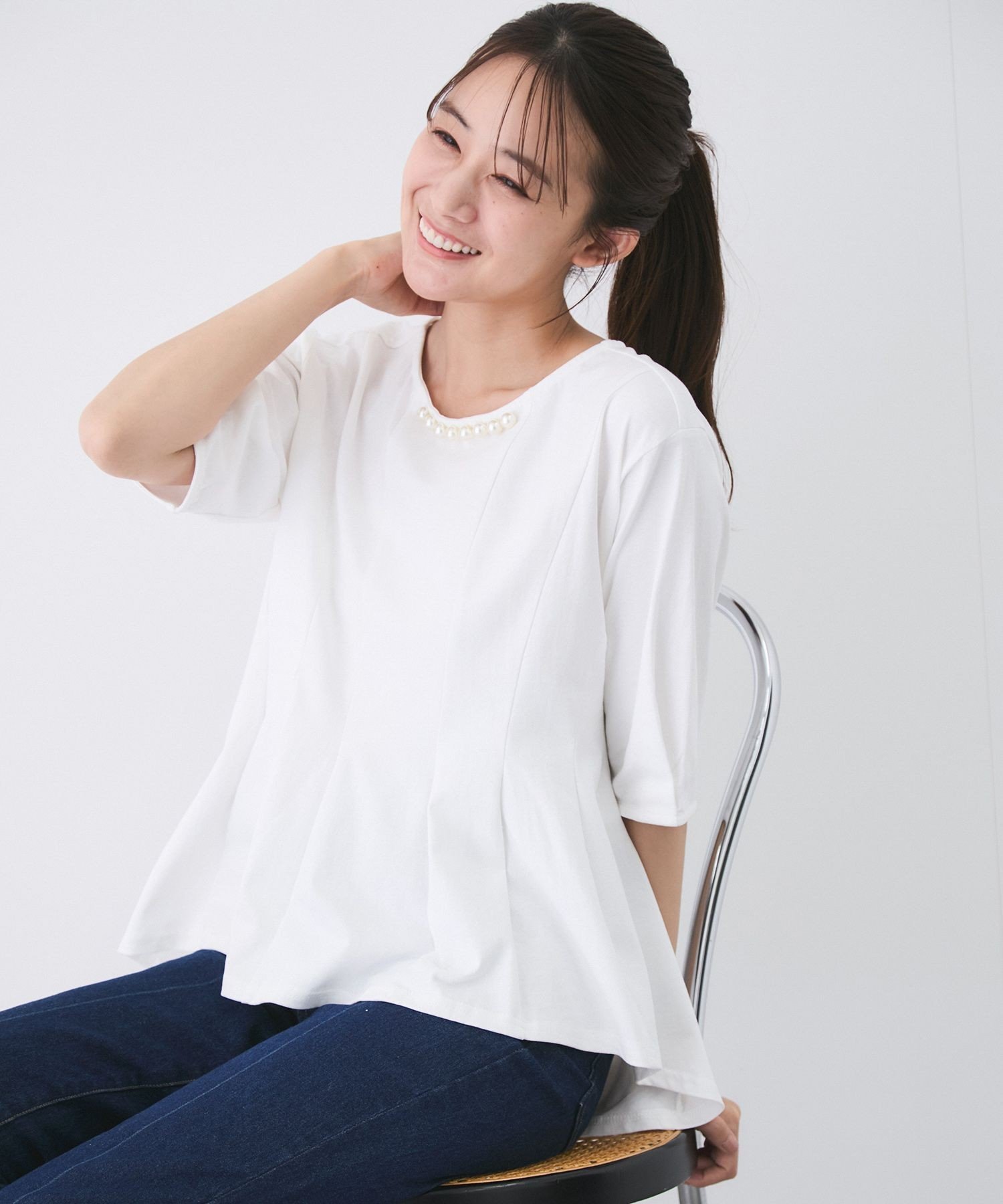 JAYRO パール付きペプラムカットソー ジャイロ トップス カットソー・Tシャツ ブラック ホワイト