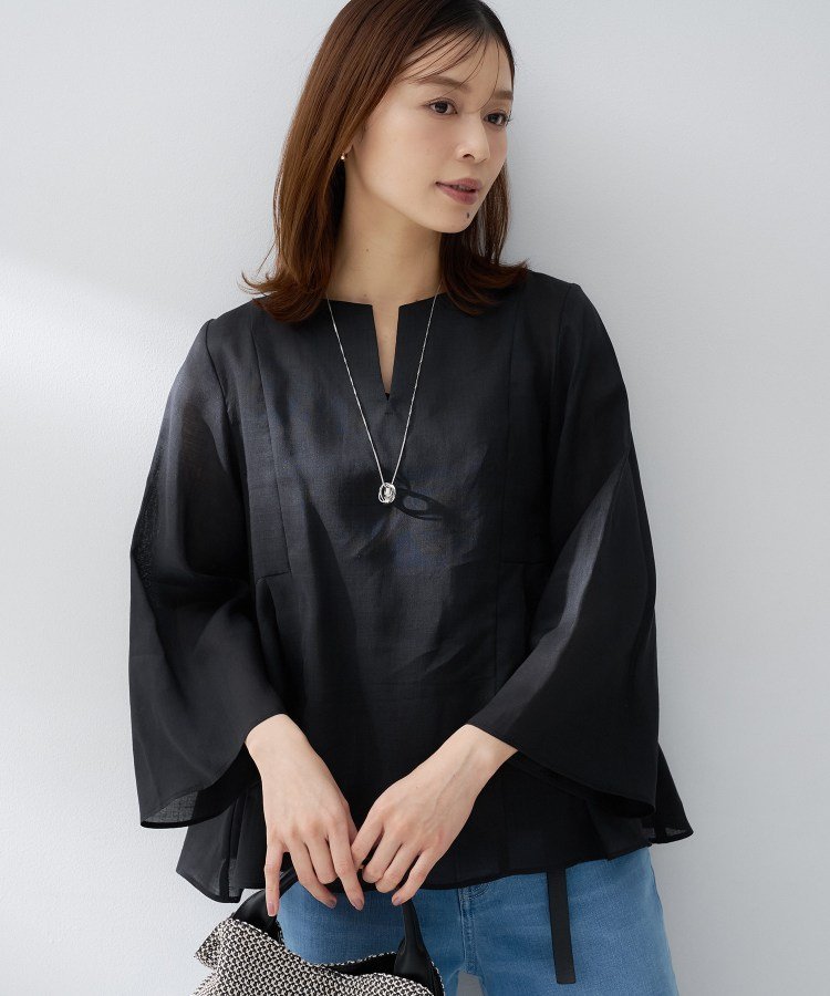 UNTITLED 【接触冷感/麻混/洗える】ドライタッチキーネックブラウス アンタイトル トップス シャツ・ブラウス ブラック グレー