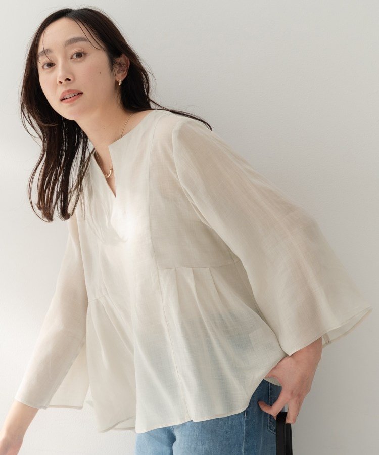 UNTITLED 【接触冷感/麻混/洗える】ドライタッチキーネックブラウス アンタイトル トップス シャツ・ブラウス ブラック グレー