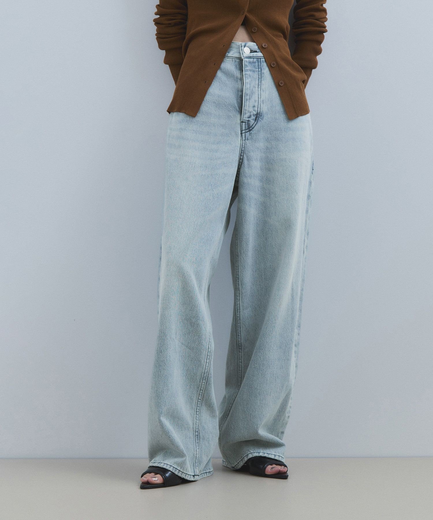 ADAM ET ROPE' FEMME 【WEB限定】ワイドストレートデニムパンツ アダムエロペ パンツ ジーンズ・デニムパンツ ブルー【送料無料】