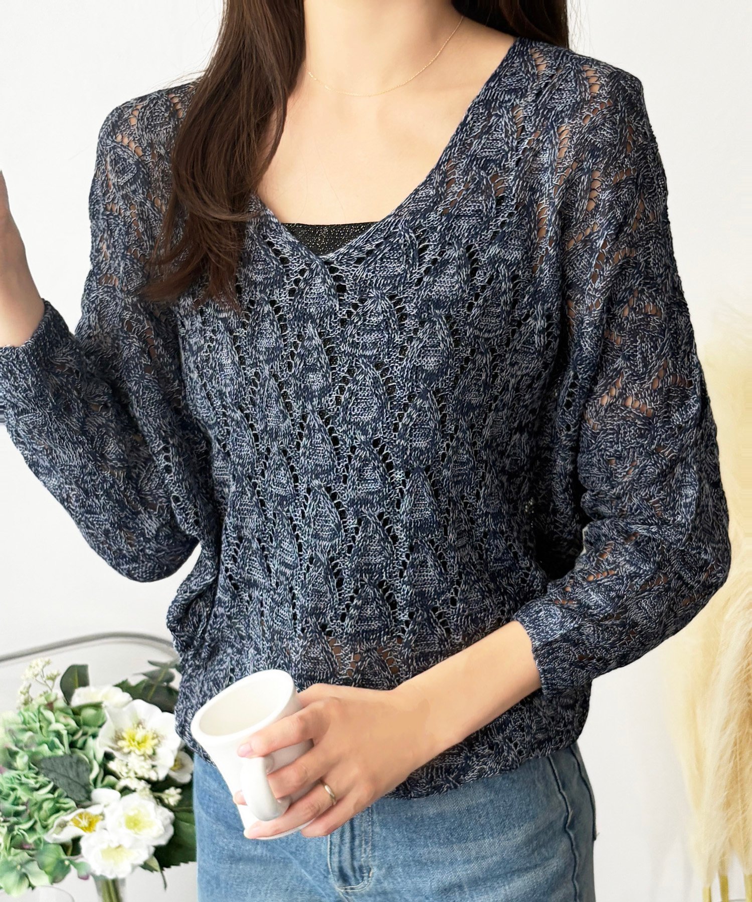 【Amulet】透かし編みVネックニット アミュレット トップス ニット レッド グレー ネイビー