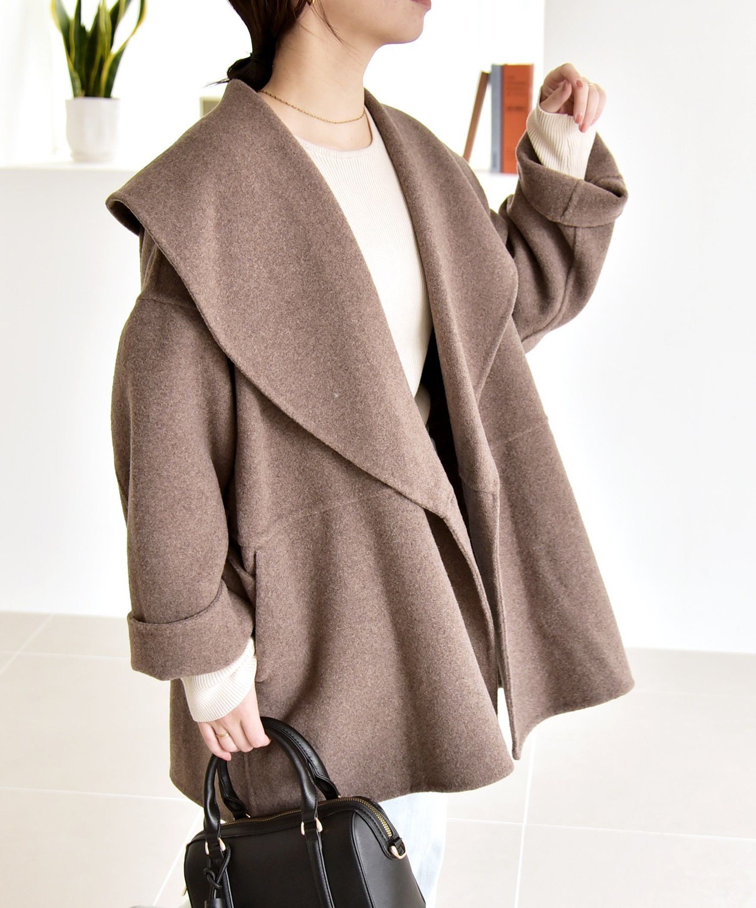 quaranciel quaranciel: リバー ケープ ショート コート 25AW シップス ジャケット・アウター ムートンコート ブラック グレー ベー...