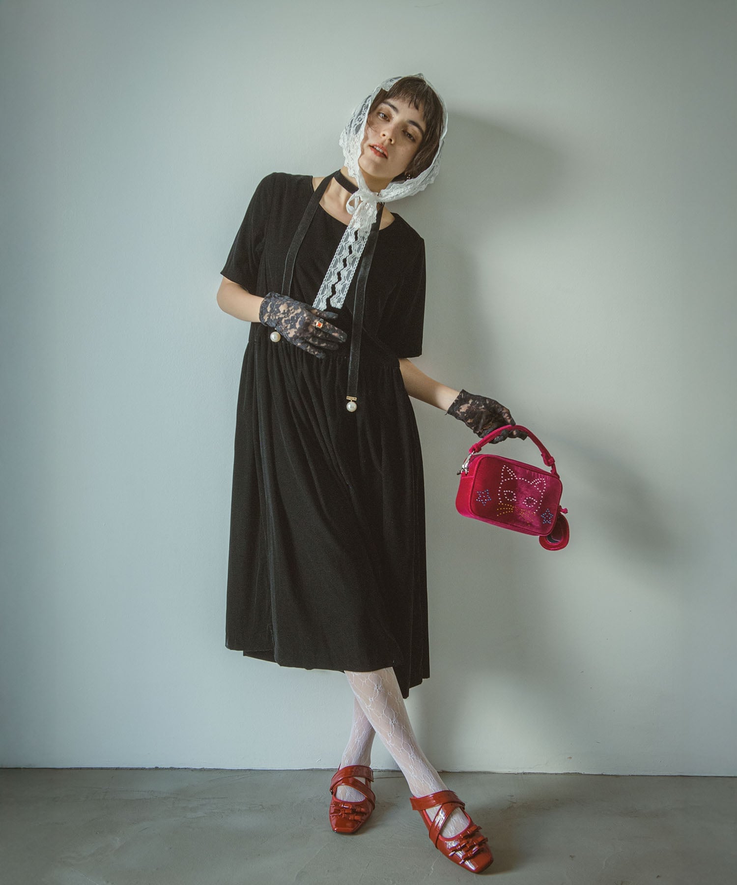【SALE／60%OFF】Three Four Time Three Four Time/ベルベットワンピース スリーフォータイム ワンピース・ドレス ワンピース レッド ブラック【送料無料】