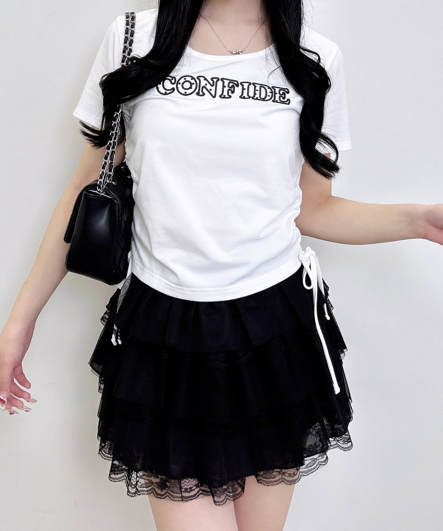 INGNI サイドドロストドット貼付ロゴT イング トップス カットソー・Tシャツ ホワイト ブラック ピンク