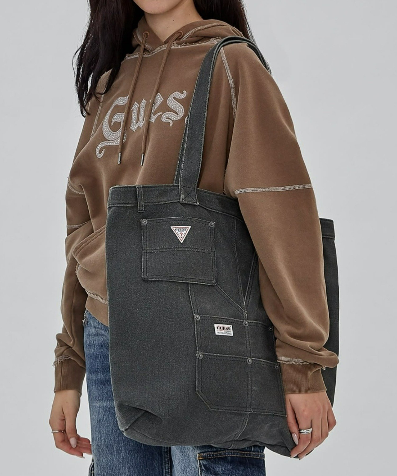 GUESS (M)GUESS Originals Canvas Tote QX obO g[gobO ubN x[Wyz