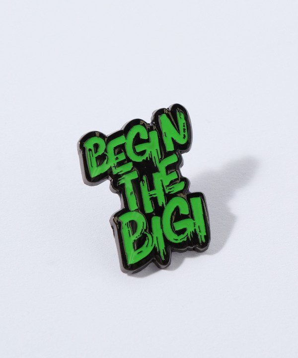 MEN'S BIGI BEGIN THE BIGI 50th Anniv スローガンピンバッジ メンズ ビギ アクセサリー・腕時計 その他のアクセサリー・腕時計 グリーン