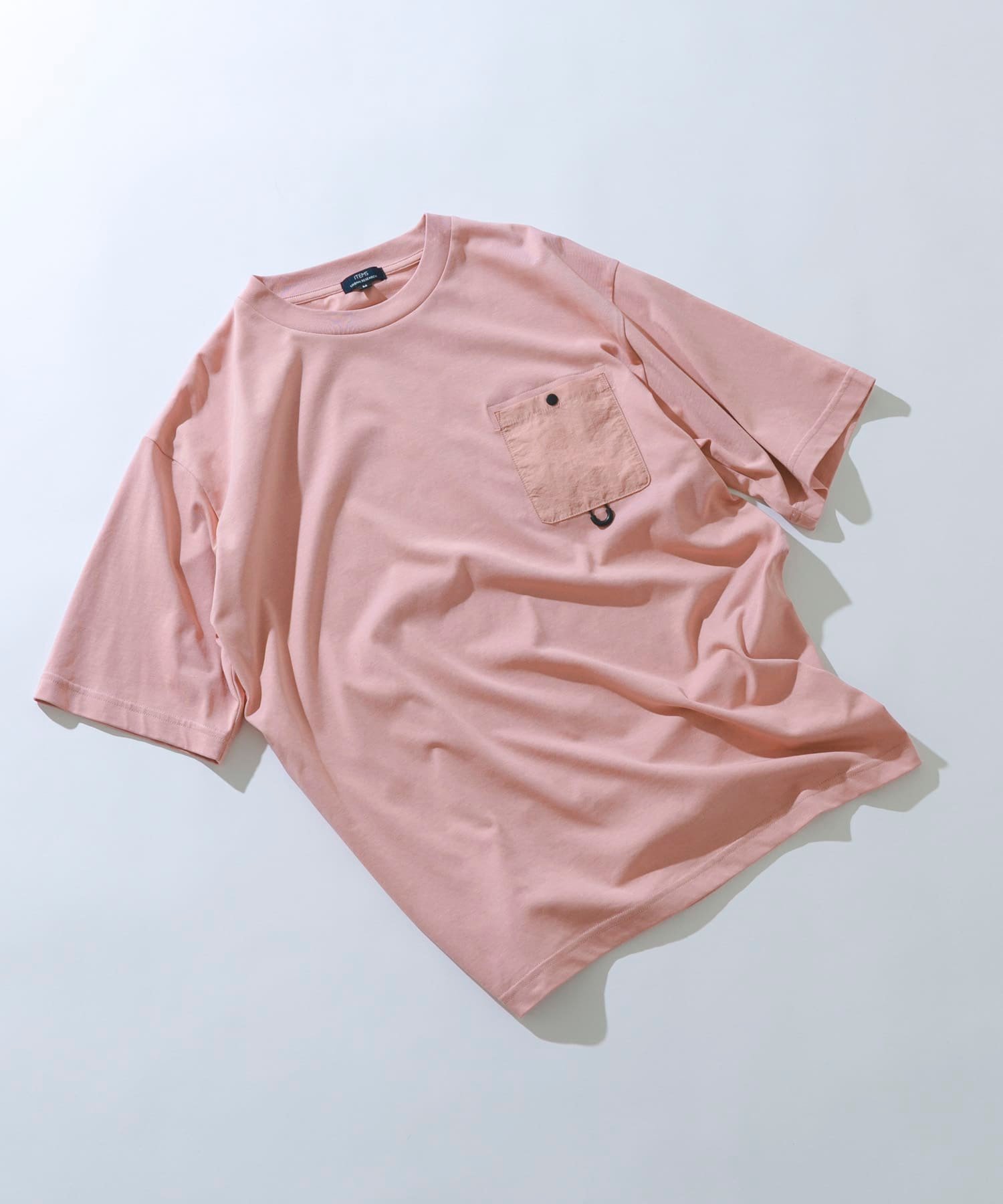 ITEMS チェストポケットキリカエクルーネックTシャツ アーバンリサーチアイテムズ トップス カットソー・Tシャツ ブラック ホワイト ベージュ ピンク