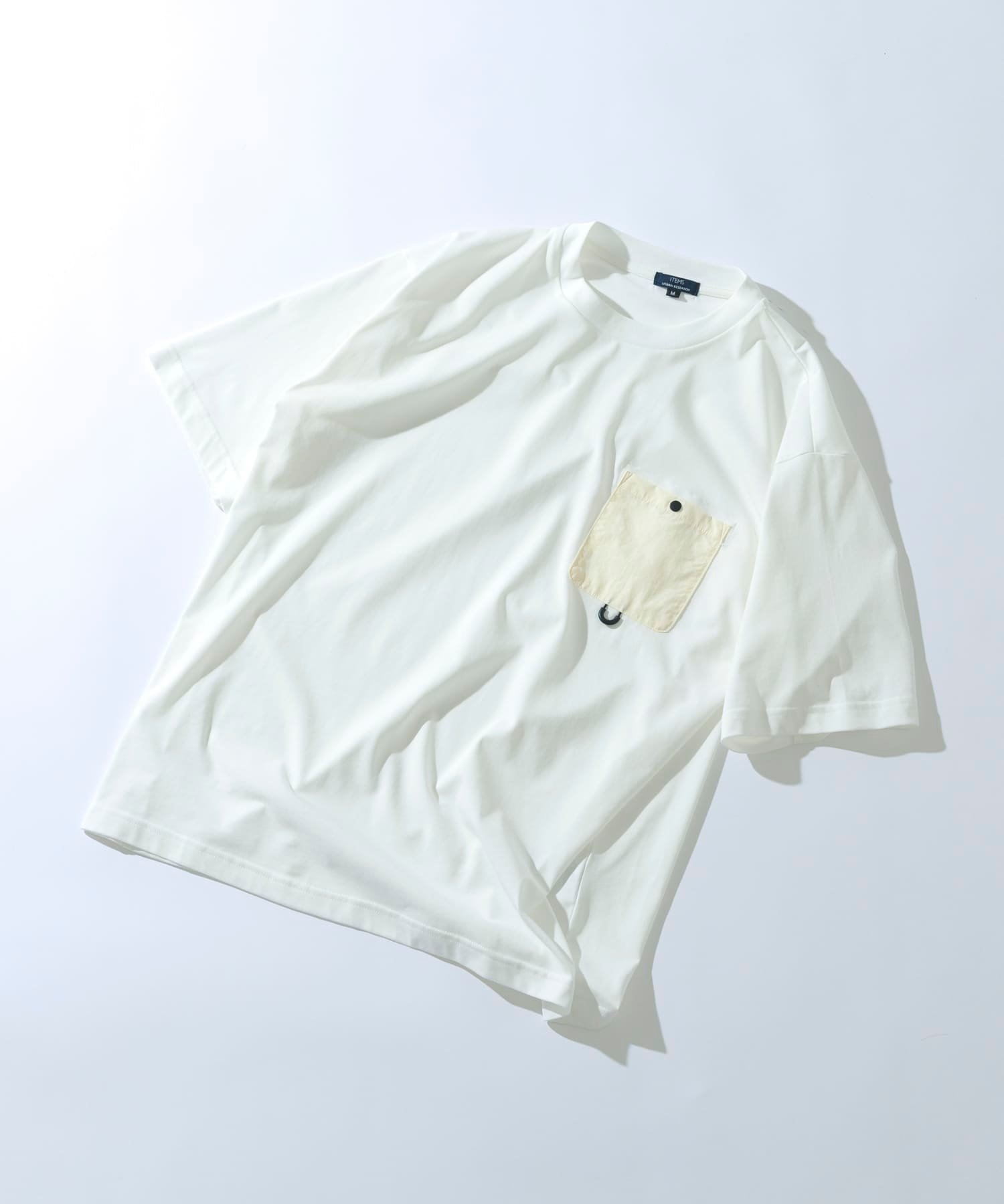 【SALE／60%OFF】URBAN RESEARCH ITEMS チェストポケットキリカエクルーネックTシャツ アーバンリサーチアイテムズ トップス カットソー・Tシャツ ブラック ホワイト ベージュ ピンク