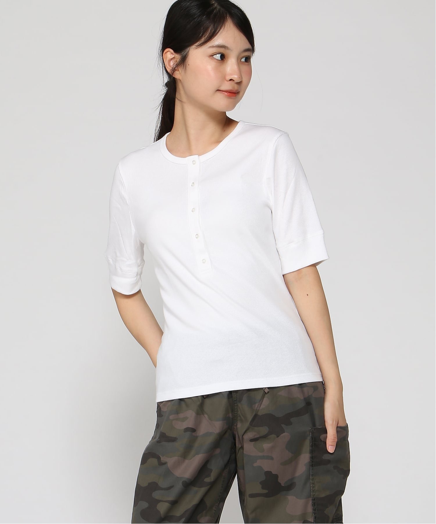 (W)リブ ヘンリートップス ギャップ トップス カットソー・Tシャツ ブラック ホワイト ブルー
