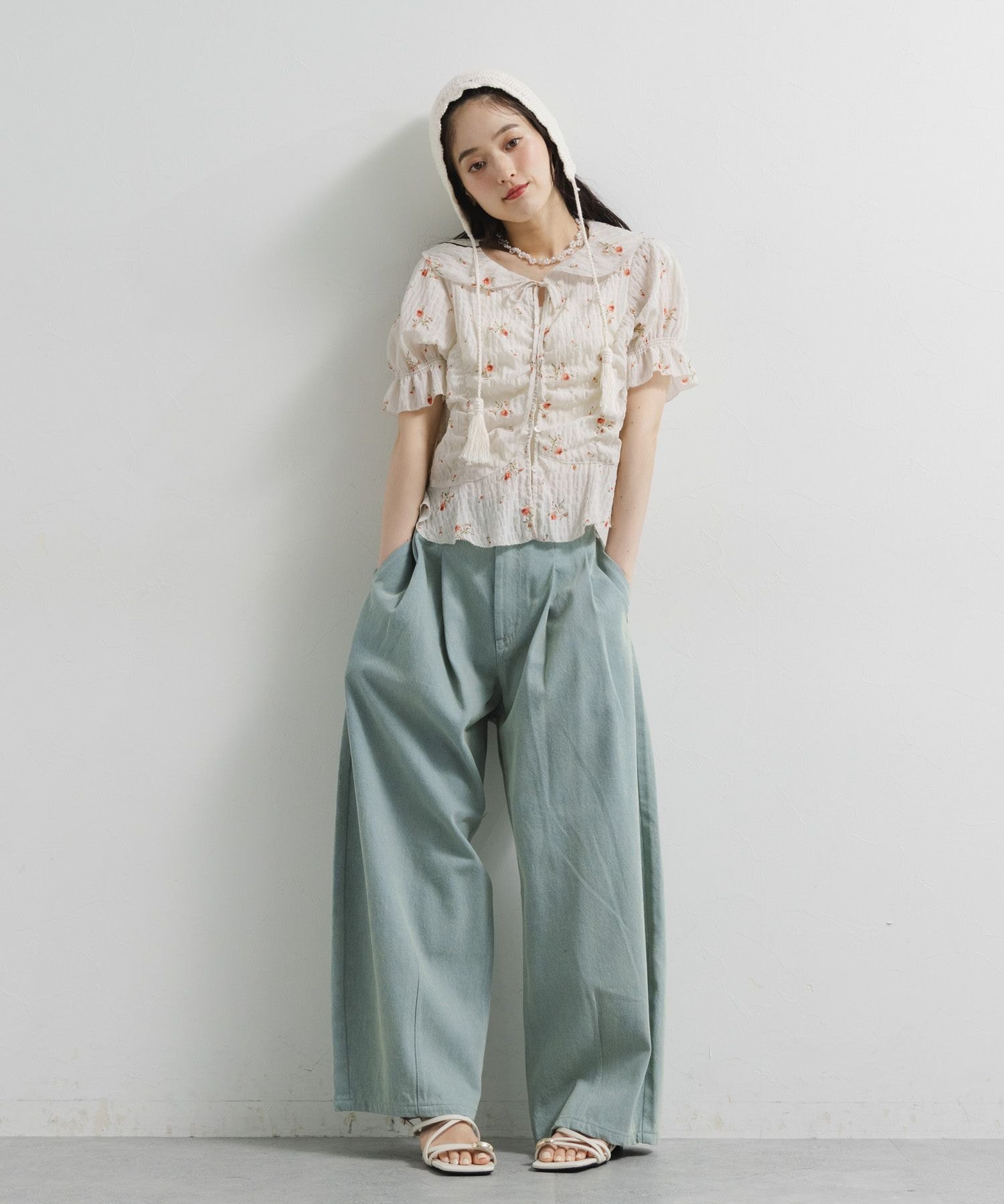 RAGEBLUE 花柄シャーリングブラウス レイジブルー トップス シャツ・ブラウス ブラック ホワイト
