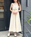 DEICY（デイシー）デニムベアワンピース【Design&amp;Styling】フレアシルエットが女性らしい印象のデニムベアワンピース。小さなフラップポケットもポイントです。バックはフィット感のあるシャーリングでメリハリのあるシルエットが...