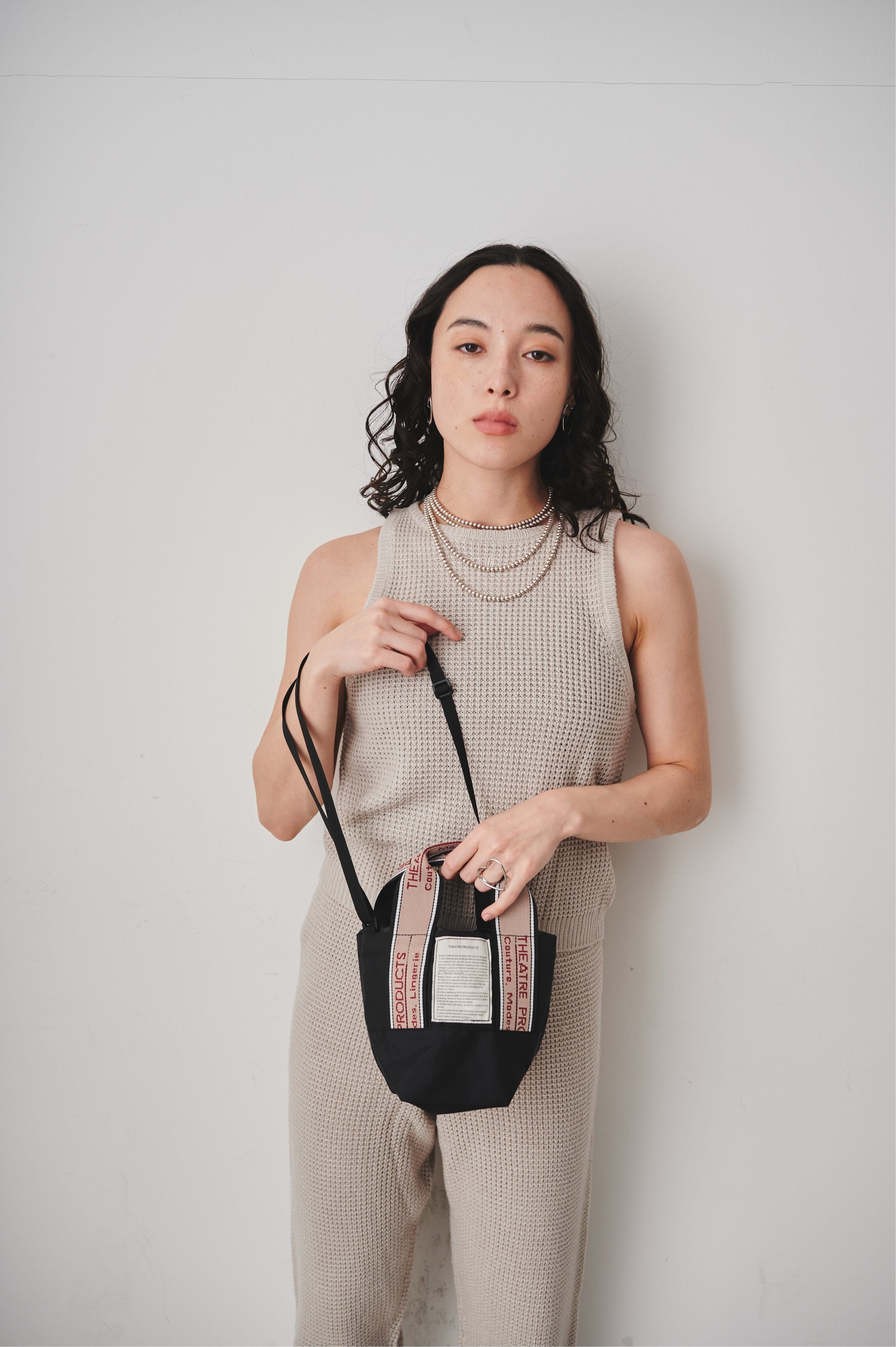 THEATRE PRODUCTS 【シアタープロダクツ 公式】ナイロンJQテープバッグミシシッピXS シアタープロダクツ バッグ ショルダーバッグ ベージュ ブラック