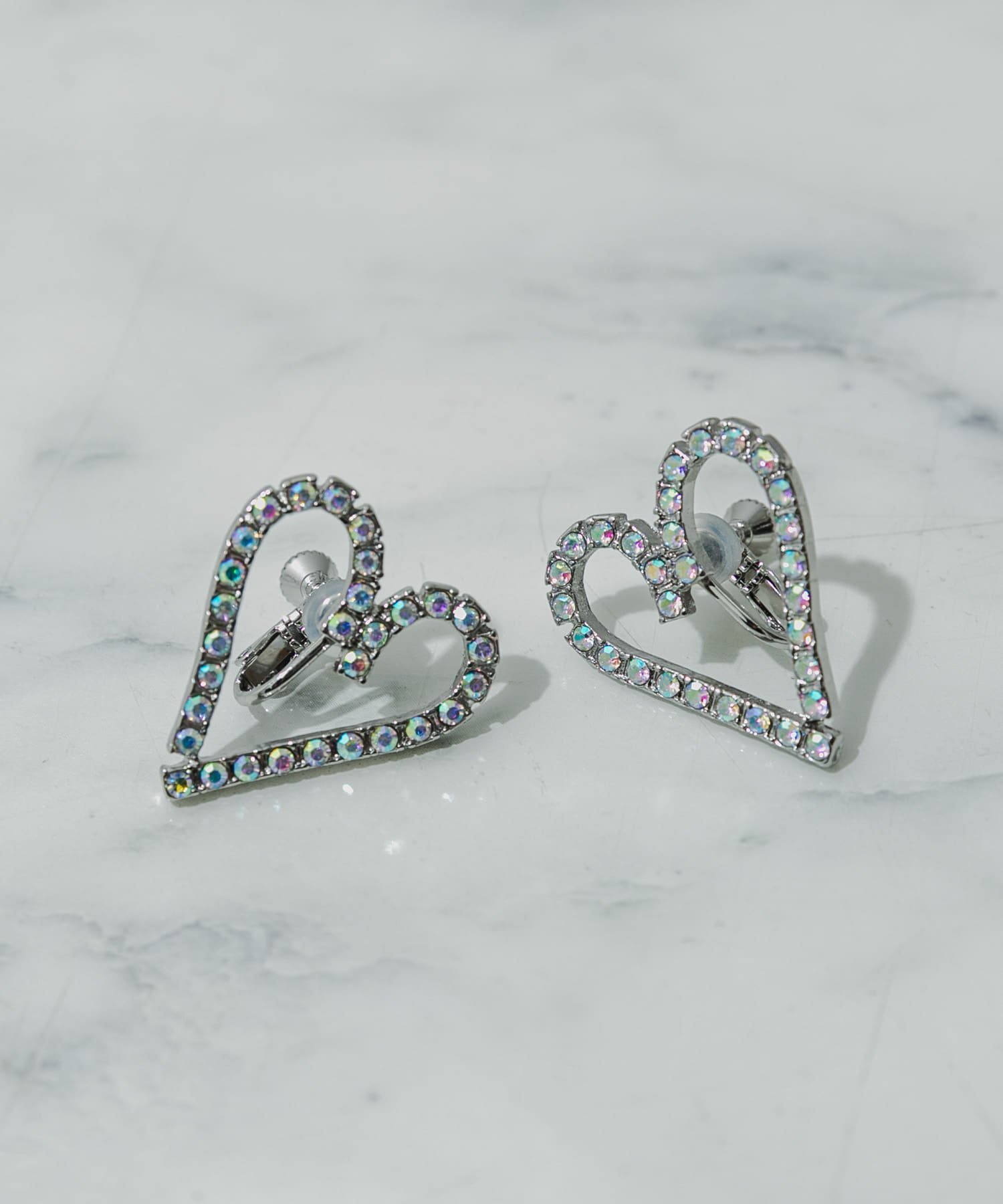 【SALE/50%OFF】SMELLY ビジューハートイヤリング スメリー アクセサリー・腕時計 イヤリング・イヤーカフ ブラック