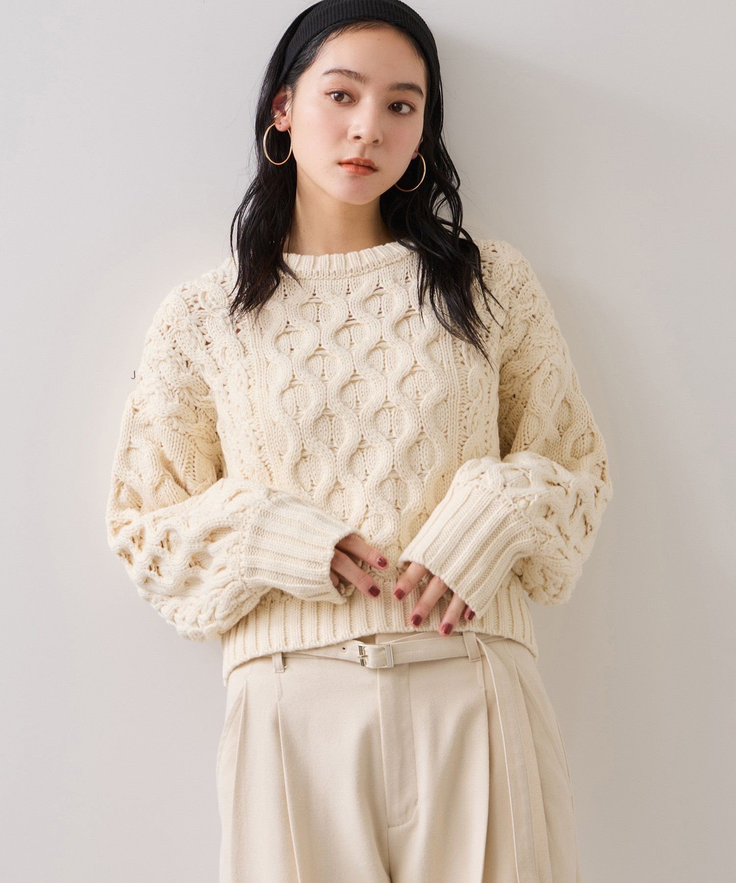 VIS 【WEB限定】ローゲージケーブルクロップドニット ビス トップス ニット ブラウン レッド グレー ベージュ