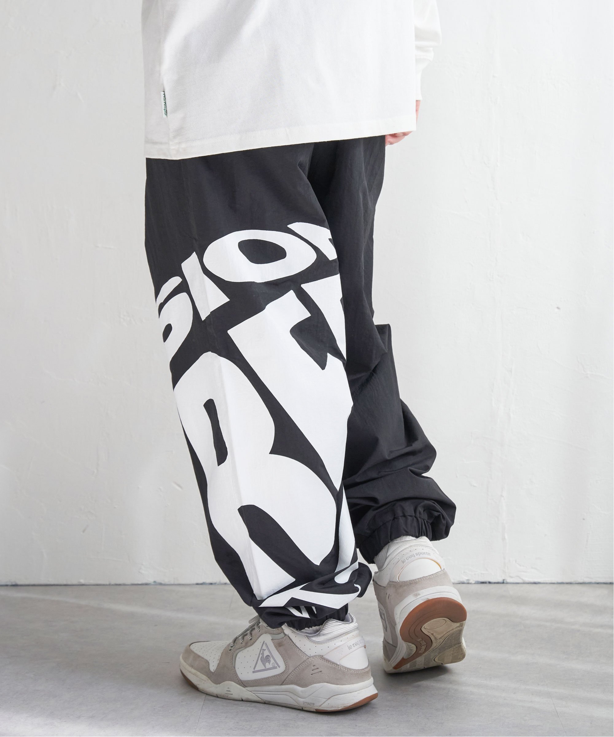 VENCE share style MENs VISION STREET WEAR ヴィジョンストリートウェア サークルロゴナイロンパンツ ヴァンス エクスチェンジ パンツ その他のパンツ ブラック ホワイト