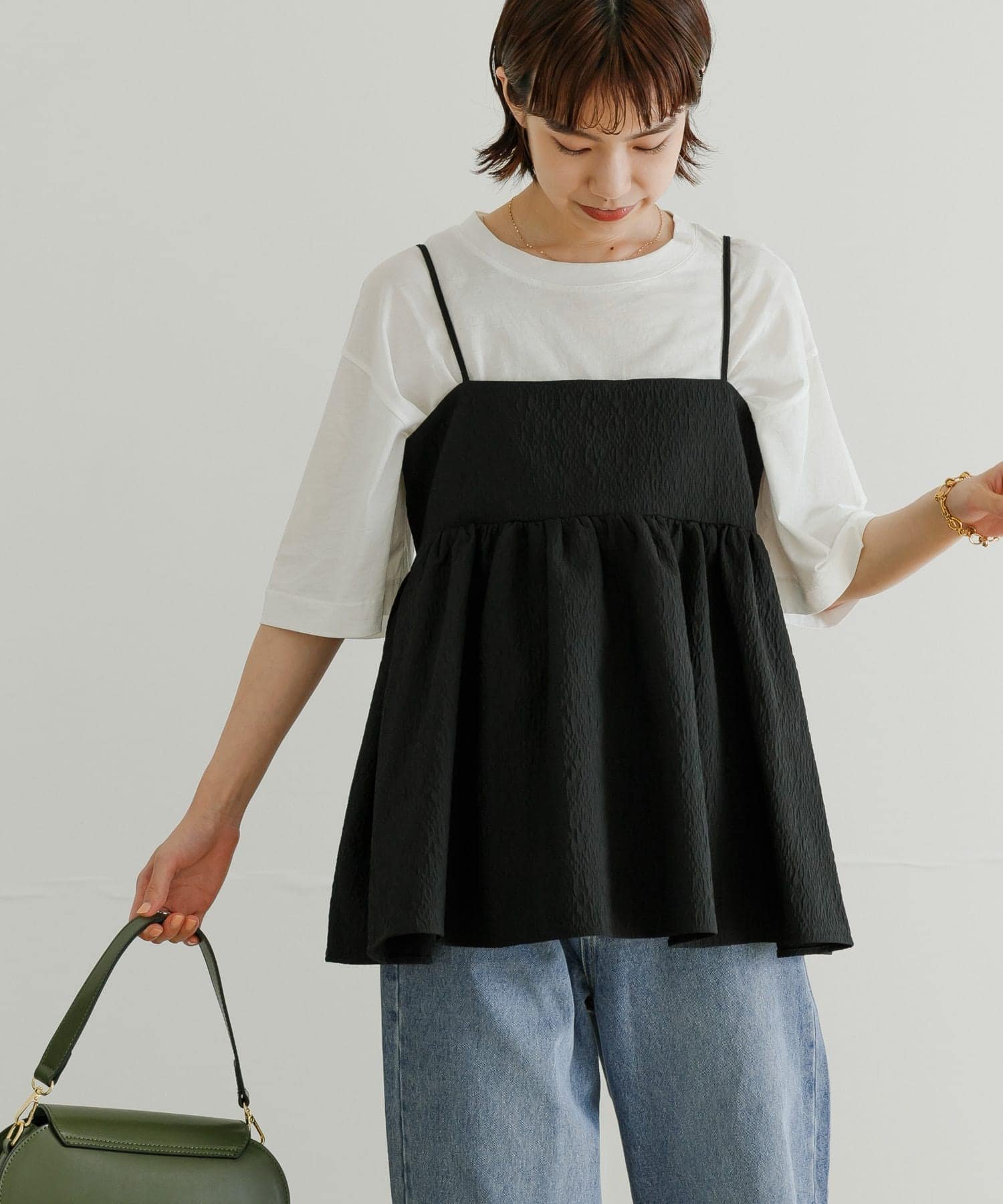 URBAN RESEARCH ジャガードキャミソール アーバンリサーチ トップス キャミソール ブラック【送料無料】のサムネイル