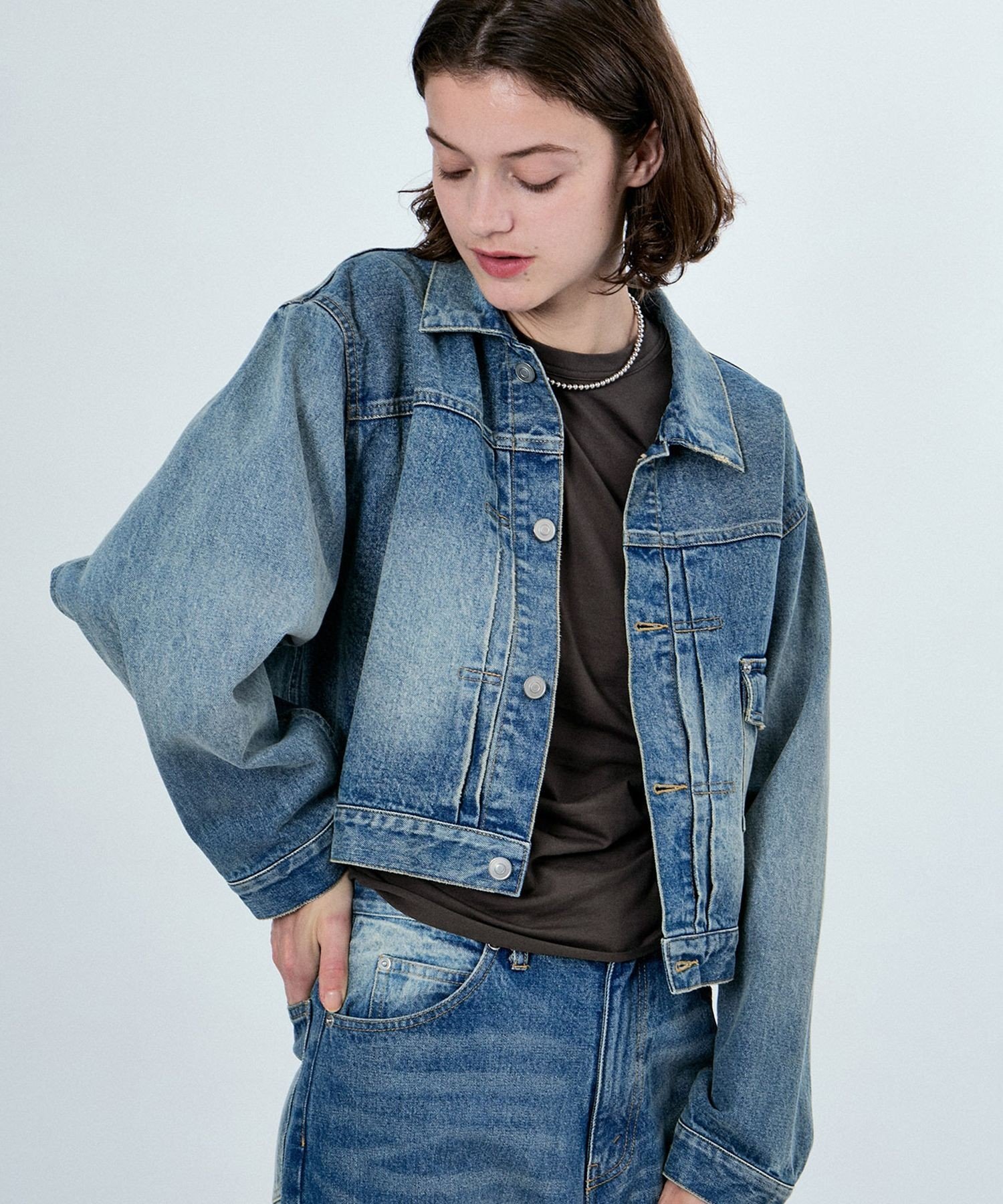 M TO R WASHED DENIM CROPPED JACKET アダムエロペ ジャケット・アウター デニムジャケット ブルー【送料無料】