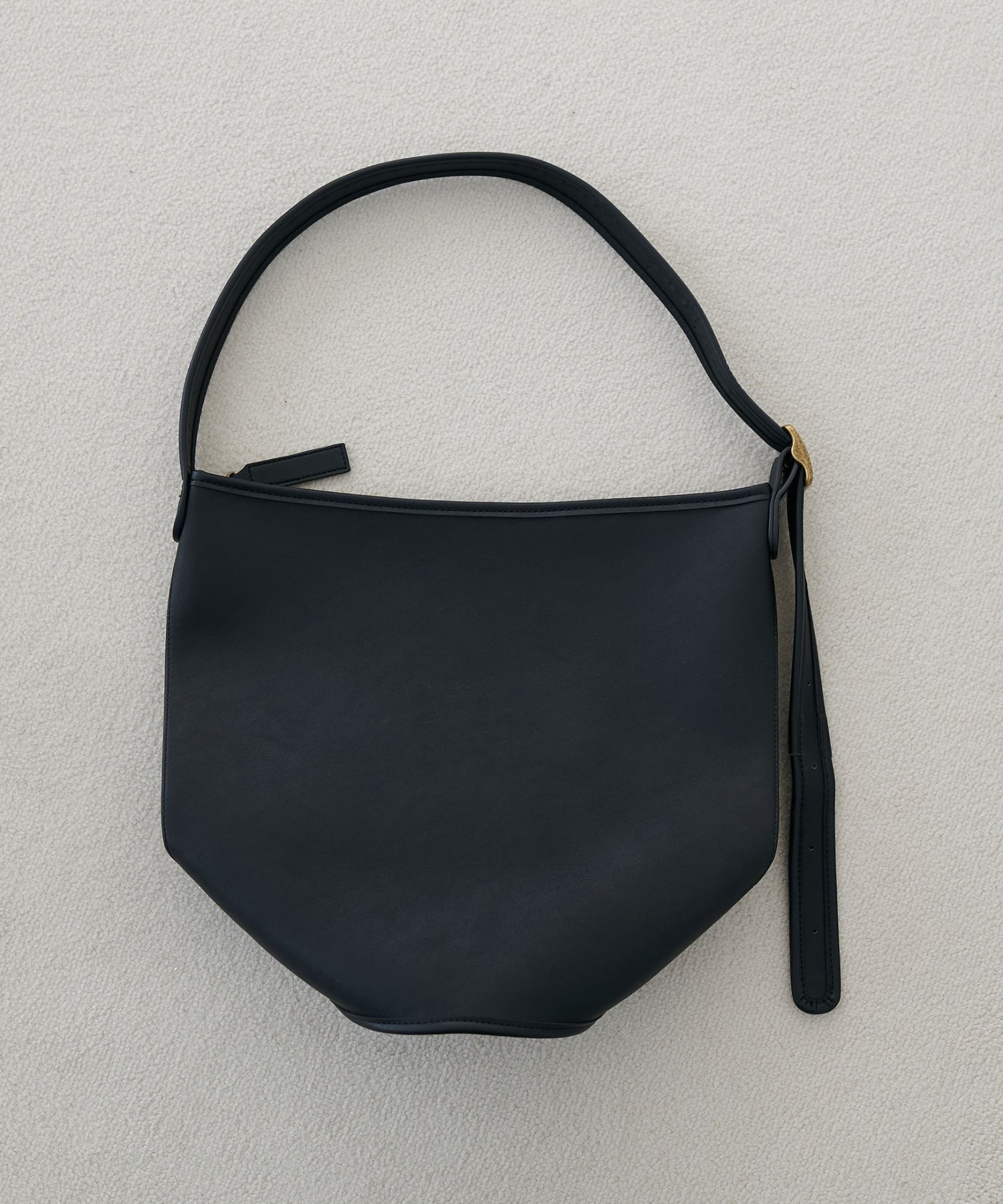 Discoat 【Enlude】フェイクレザーダッフルショルダーバッグ ディスコート バッグ ショルダーバッグ ブラウン ブラック【送料無料】