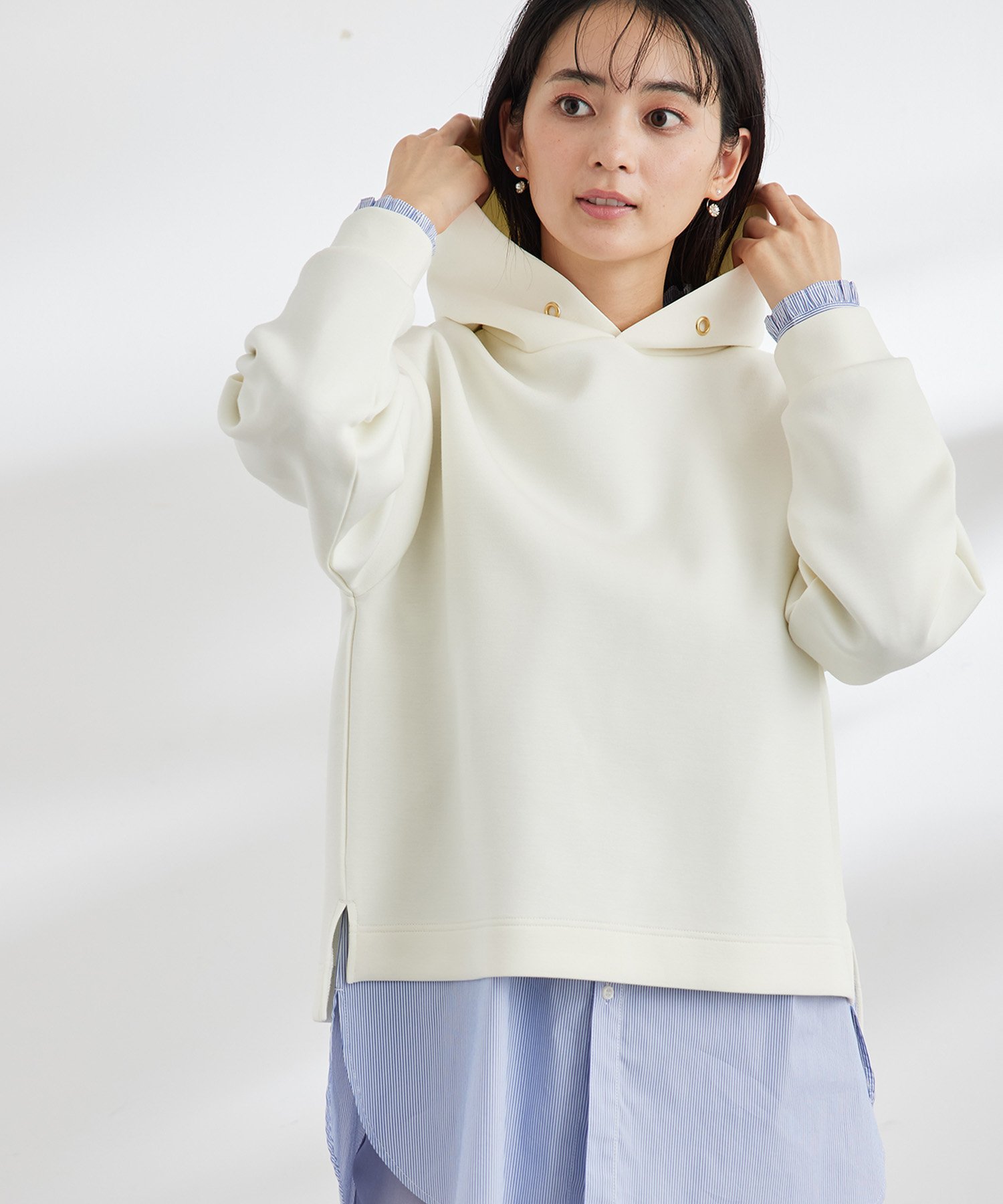 【SALE／10%OFF】ROPE' PICNIC きれいめダンボールフーディー ロペピクニック トップス パーカー・フーディー ホワイト ネイビー【送料無料】のサムネイル