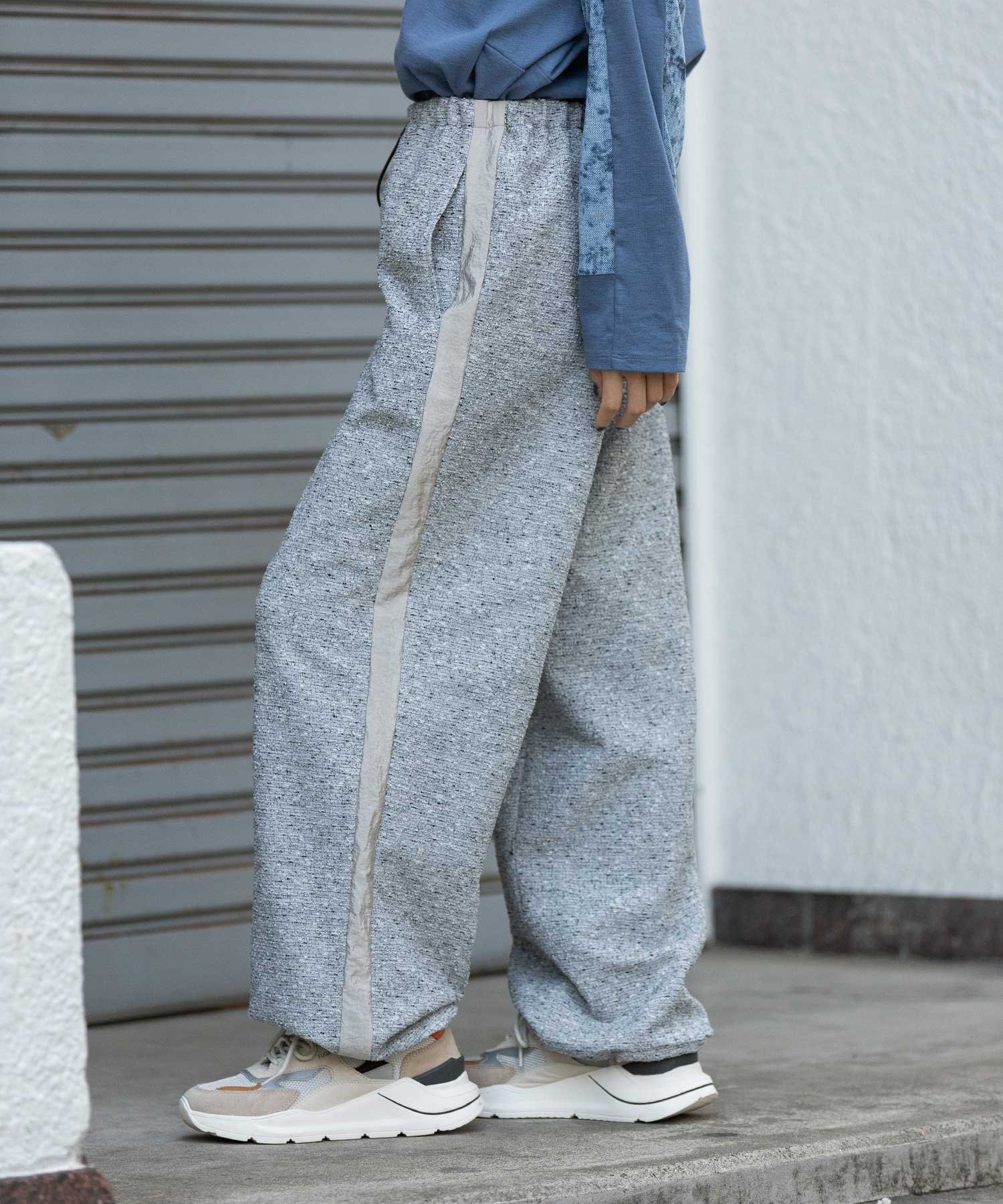 【SALE／35%OFF】Munich ツイード*ヴィンテージサテンサイドストライプイージーパンツ ミューニック パンツ ジャージ・スウェットパンツ ホワイト ブラック グレー【送料無料】