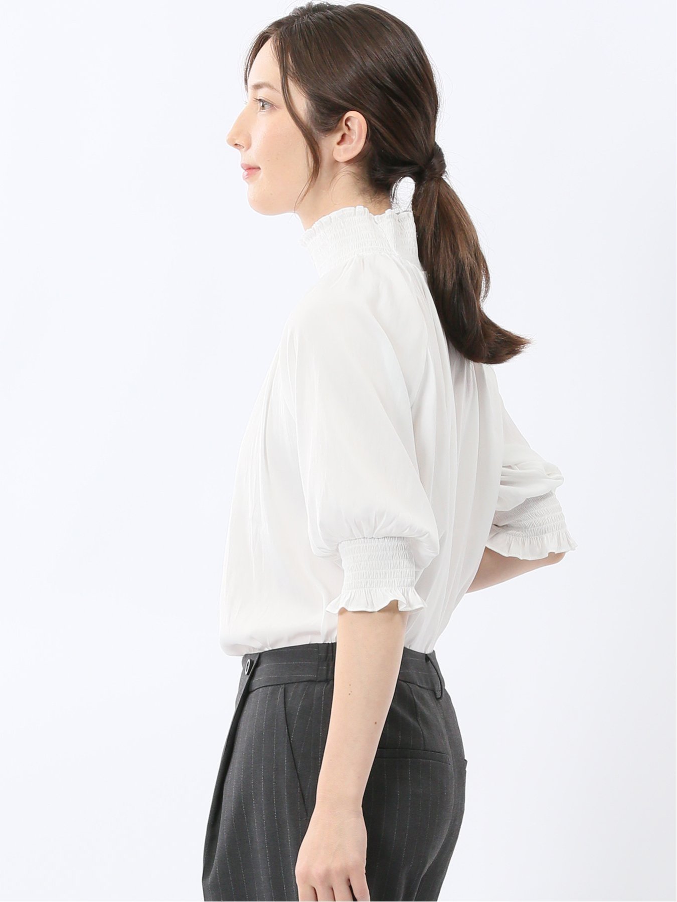 【SALE／10%OFF】m.f.editorial ビンテージサテン シャーリング ハイネック プルオーバー ブラウス タカキュー トップス シャツ・ブラウス ホワイト グレー【送料無料】