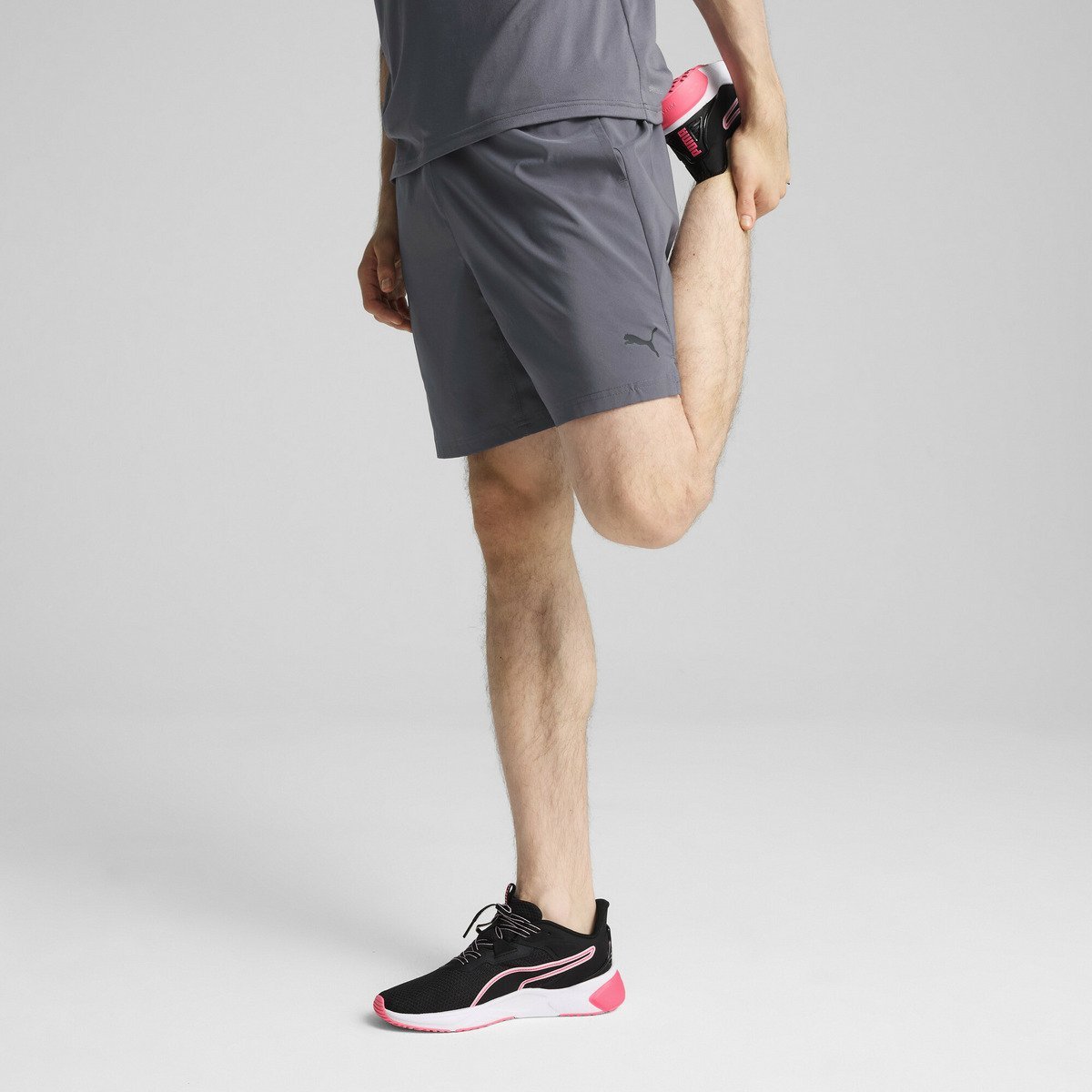 PUMA メンズ トレーニング TAD エッセンシャル 7インチ ウーブン ショーツ TAD ESSENTIALS 7 Wven Short プーマ パンツ その他のパンツ グレー