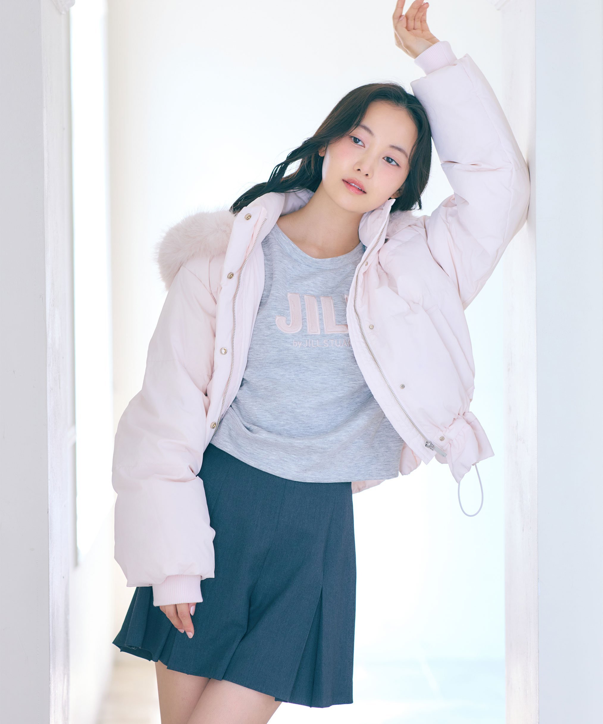 JILL by JILL STUART フェイクファーロゴスウェット ジル バイ ジル スチュアート トップス カットソー・Tシャツ グレー ピンク ネイビー