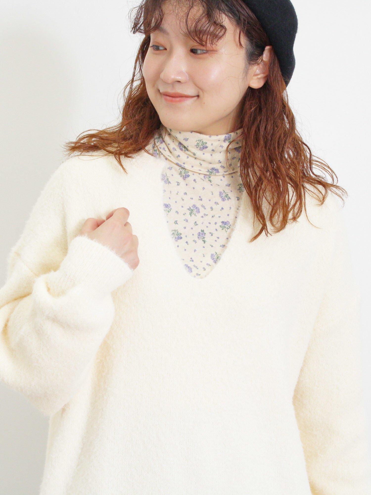 Samansa Mos2 ◎シャギーキーネックニット サマンサモスモス トップス ニット ブルー グレー ホワイト レッド イエロー