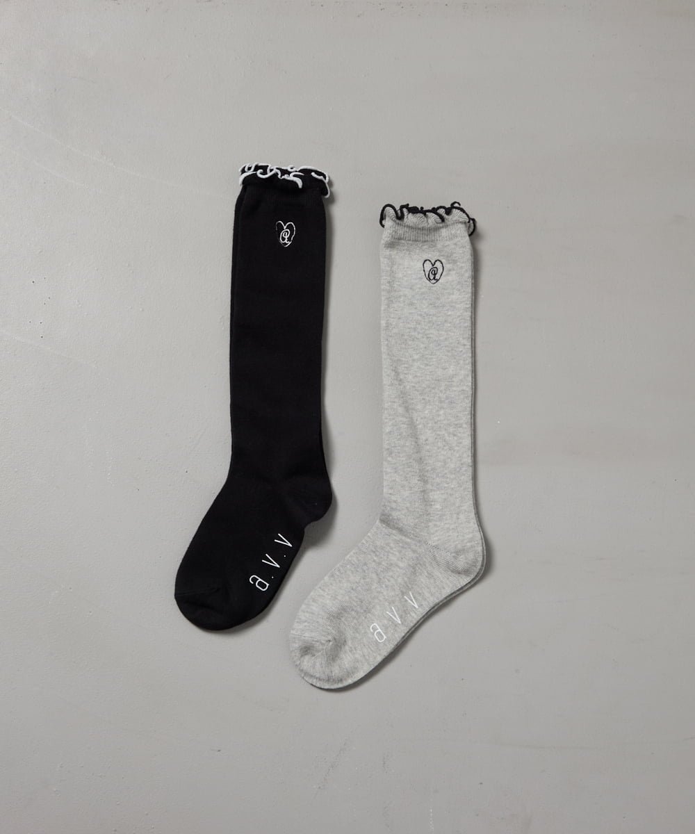 a.v.v [KIDS]ワンポイント刺繍ハイソックス アー・ヴェ・ヴェ 靴下・レッグウェア その他の靴下・レッグウェア ブラック グレー