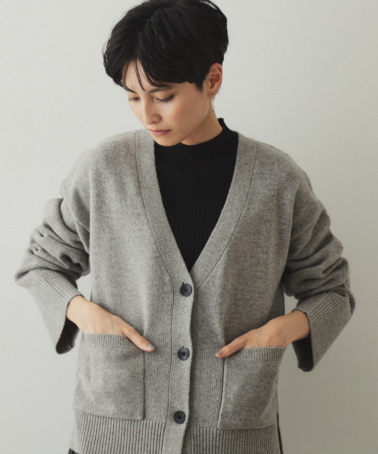 【SALE／20%OFF】OPAQUE.CLIP ミドルゲージVネックニットカーディガン/FILIVIVI・フィルビビ【洗える】 オペークドットクリップ トップス カーディガン ベージュ オレンジ グレー【送料無料】のサムネイル