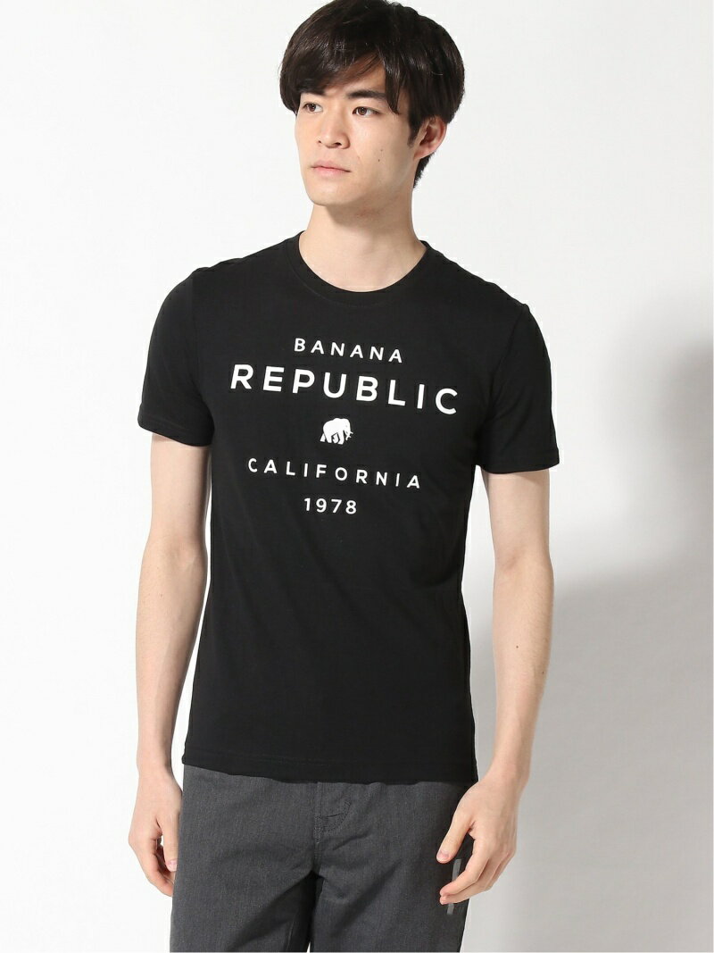 【SALE／83%OFF】BANANA REPUBLIC FACTORY STORE (M)【BANANA REPUBLIC FACTORY STORE】モダンロゴグラフィックTシャツ バナナ・リパブリック ファクトリーストアー トップス カットソー・Tシャツ ブラック ホワイト