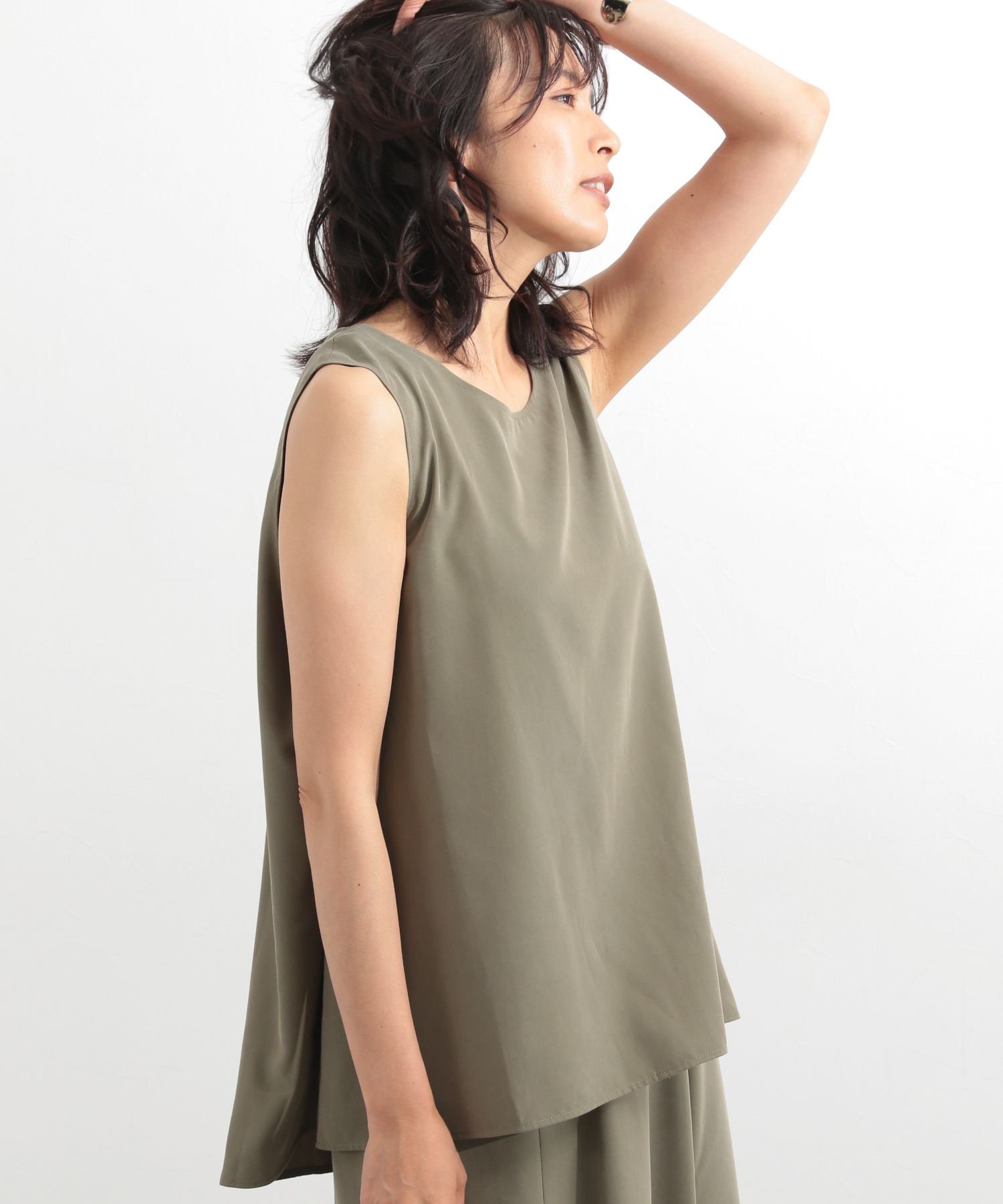 【SALE／60%OFF】BARNYARDSTORM (W)ヴィンテージサテンタンク バンヤードストーム トップス ノースリーブ・タンクトップ グレー カーキグリーン【送料無料】のサムネイル