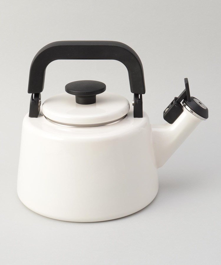 212 KITCHEN STORE コットンシリーズ 笛吹きケトル 2.1L ＜FUJIHORO 富士ホーロー＞ トゥーワントゥーキッチンストア 食器・調理器具・キッチン用品 その他の食器・調理器具・キッチン用品 レッド【送料無料】 stylife-14191375 Rakuten Fashion サンプル画像3