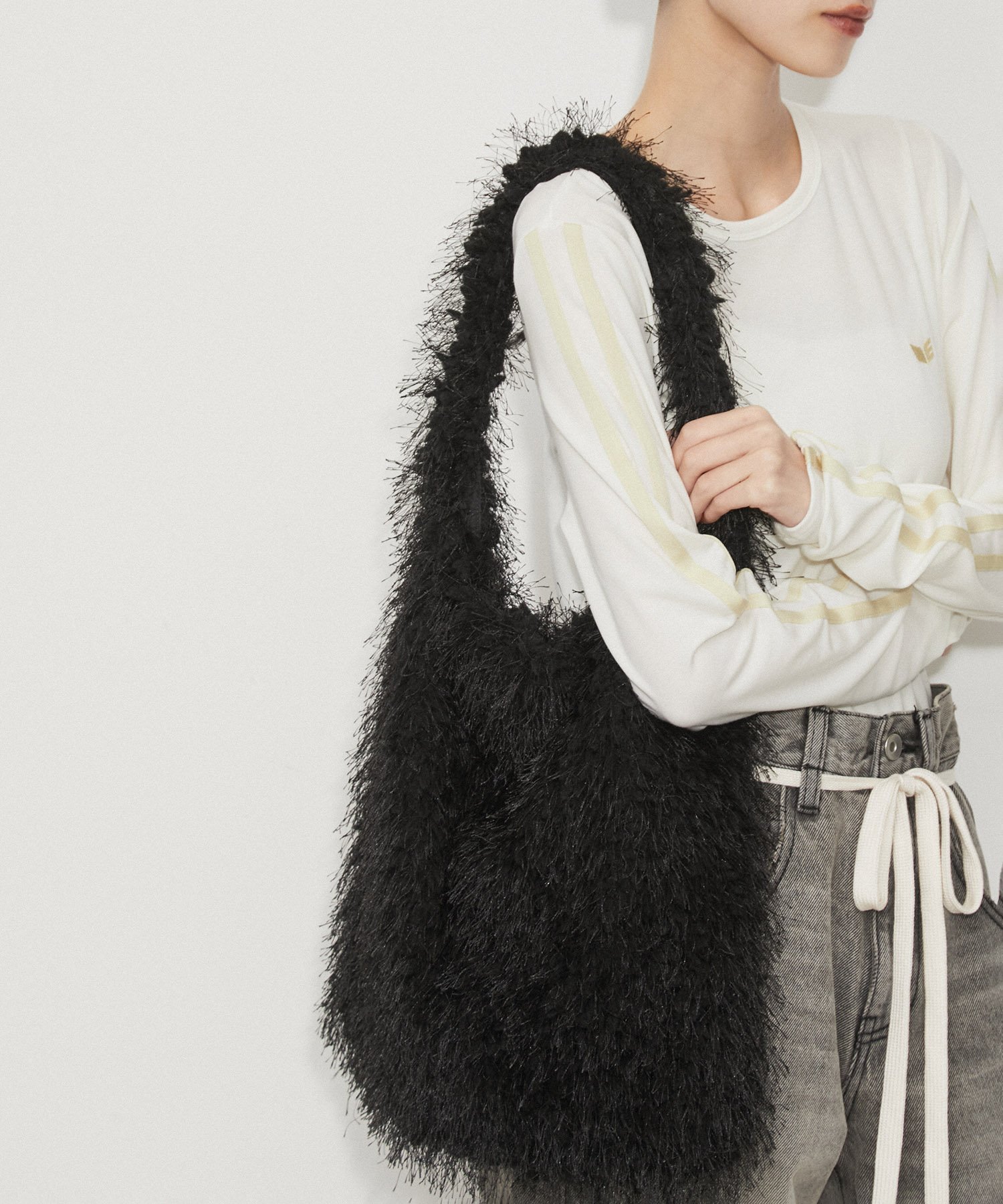 ADAM ET ROPE' FEMME 【サステナブル】フリンジファーワンハンドルバッグ アダムエロペ バッグ ハンドバッグ ベージュ ブラック グリーン【送料無料】