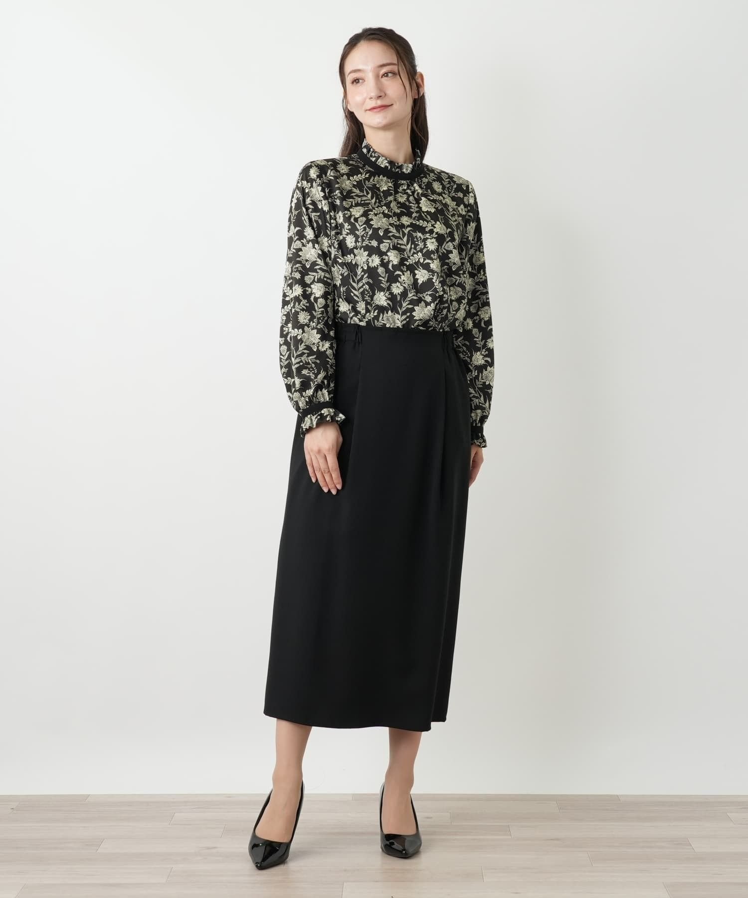 Leilian ボタニカル柄フリルブラウス【ROCHAS Premiere】 レリアン トップス シャツ・ブラウス ブラック