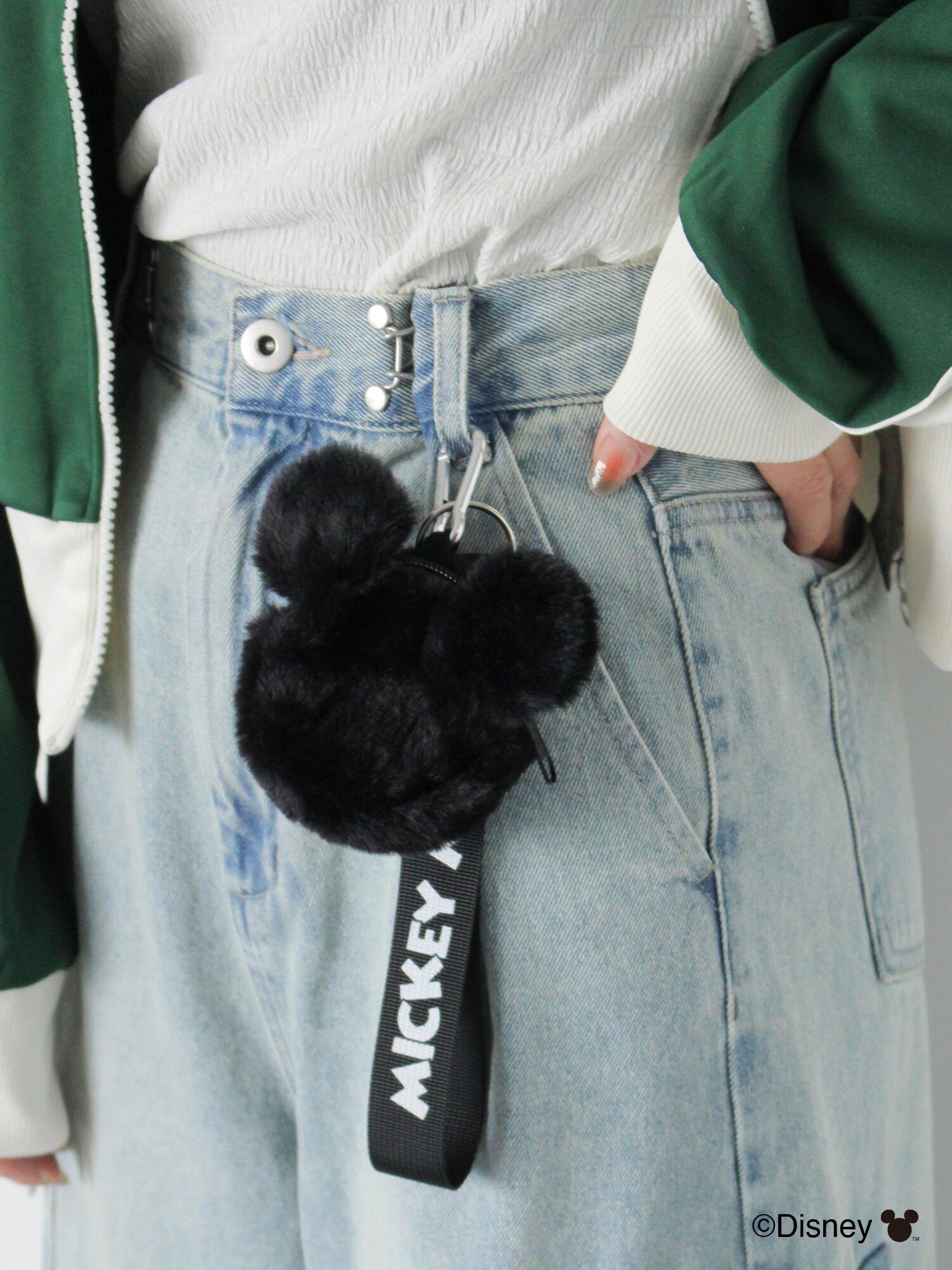 ehka sopo 【Disney】ミッキー&フレンズ/ミニポーチ エヘカソポ バッグ ハンドバッグ ブラック レッドのサムネイル