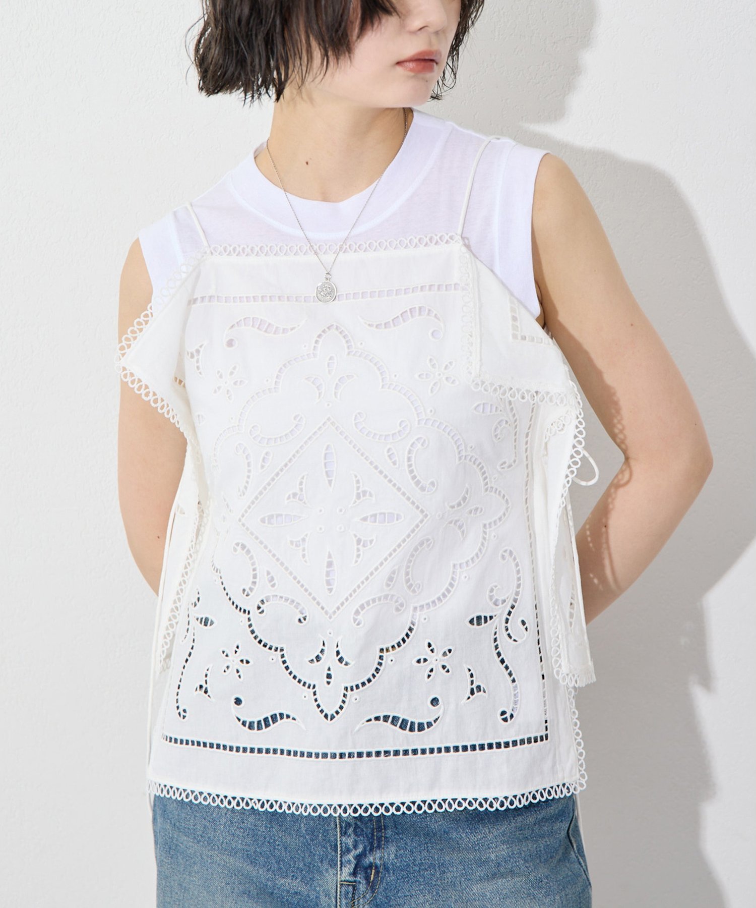 Whim Gazette カットワークレースキャミ ウィム ガゼット トップス シャツ・ブラウス ピンク ホワイト