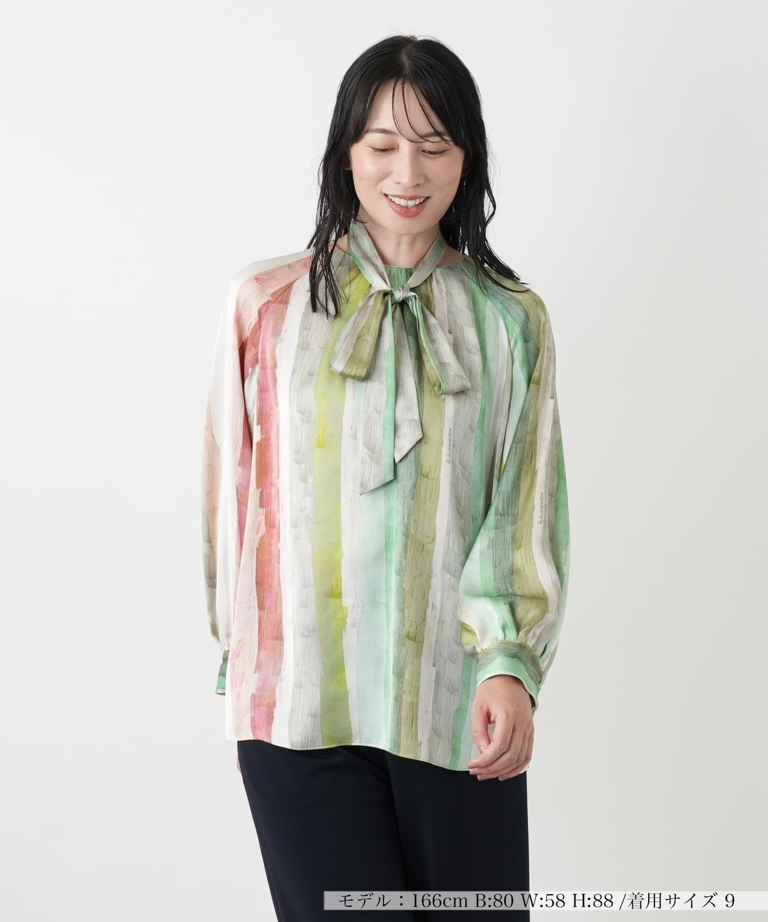 Leilian プリントボウタイブラウス【ROCHAS Premiere】 レリアン トップス シャツ・ブラウス グリーン