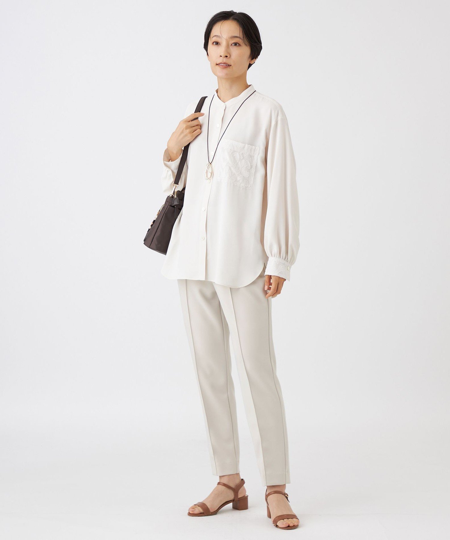 【マシンウォッシャブル】パンサージャカードコンビシフォンブラウス エヴェックス バイ クリツィア トップス シャツ・ブラウス ホワイト ブラック