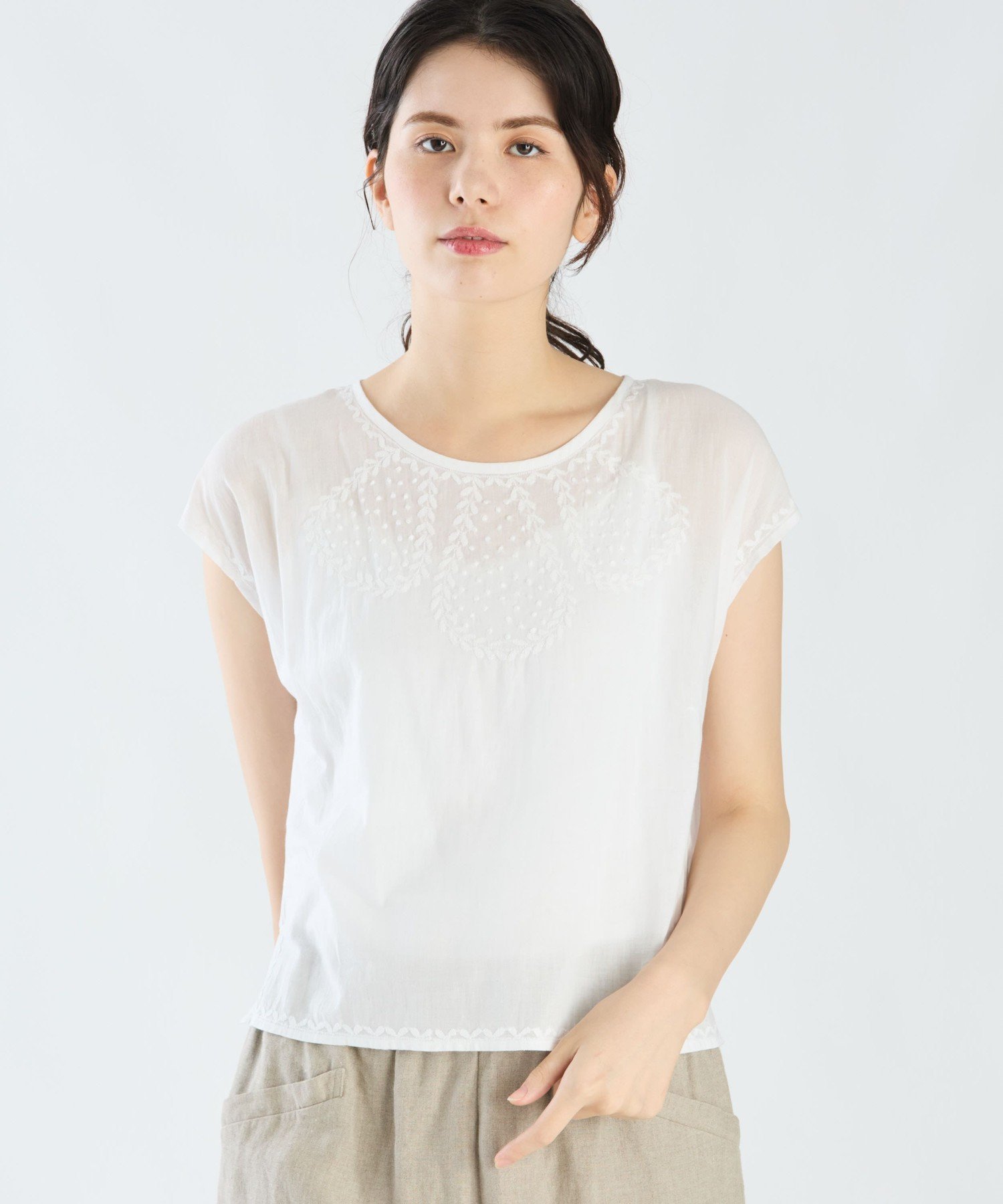 AM56 HAUT ノーカラーブラウス アニエスベー トップス カットソー・Tシャツ ホワイト