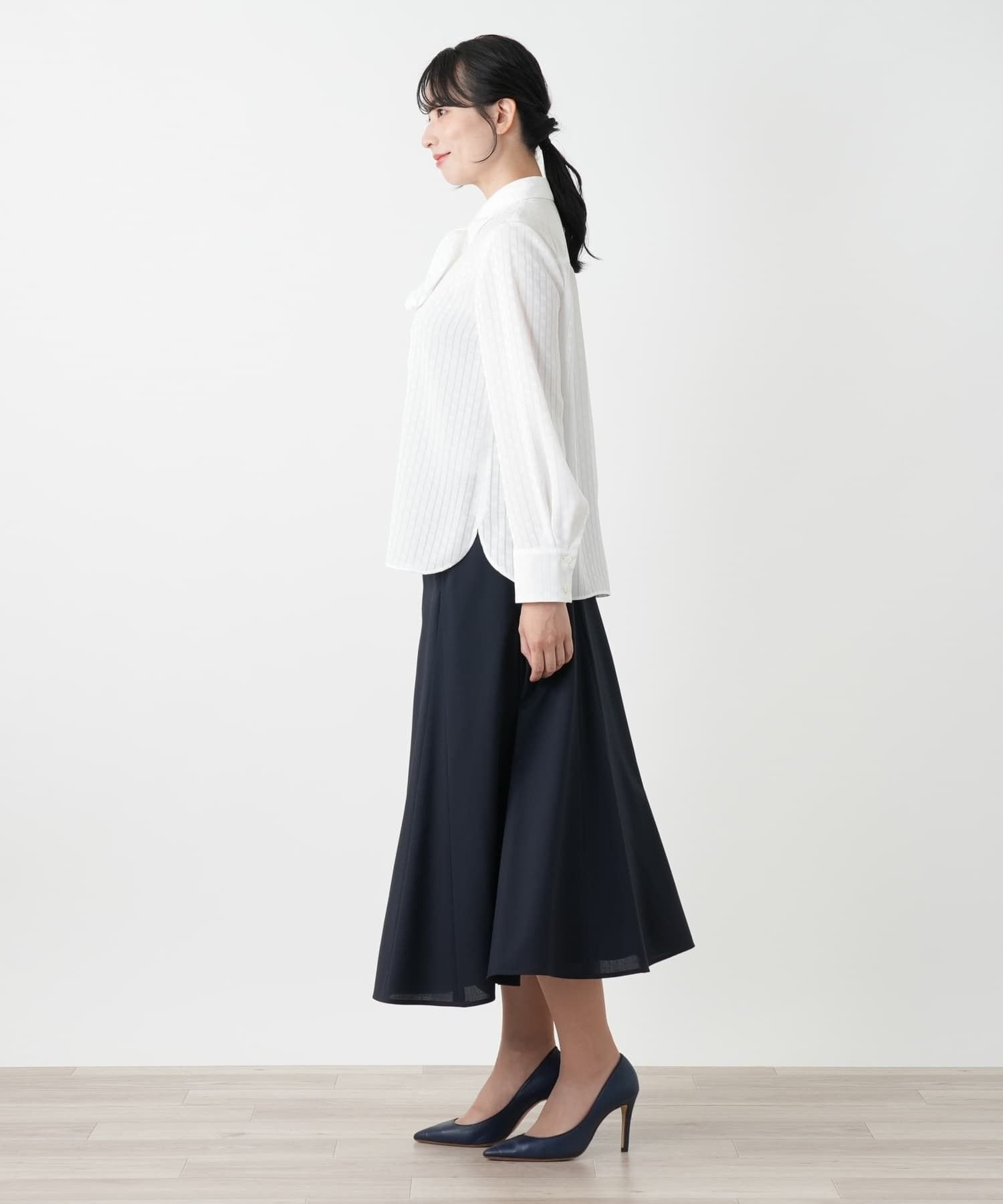 Leilian ボウタイブラウス【ROCHAS Premiere】 レリアン トップス シャツ・ブラウス ホワイト
