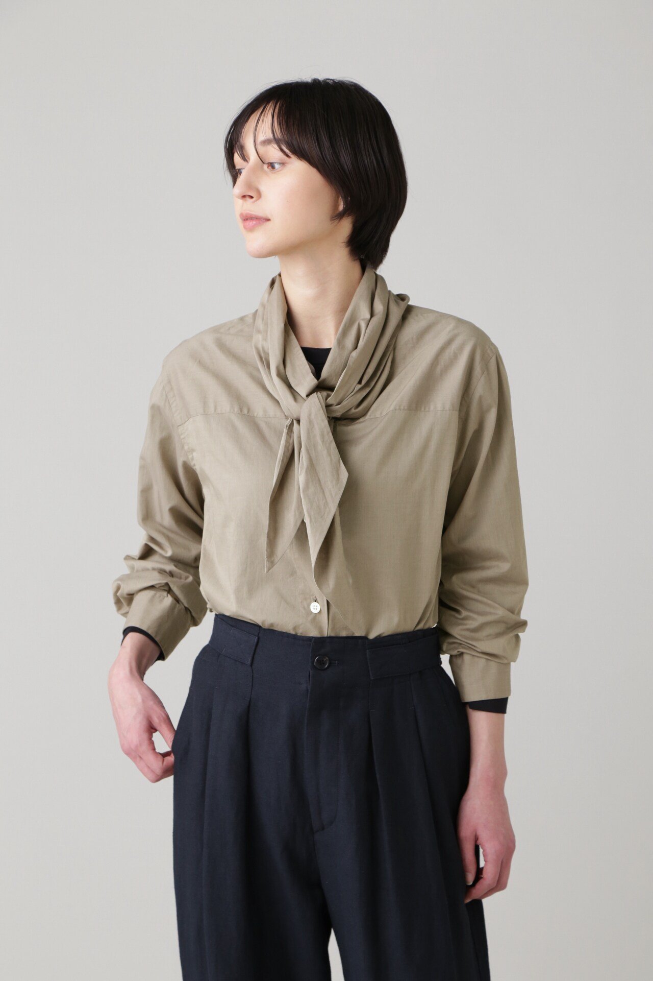 【SALE／50%OFF】MARGARET HOWELL WASHED COTTON マーガレット・ハウエル トップス シャツ・ブラウス ベージュ ホワイト【送料無料】のサムネイル