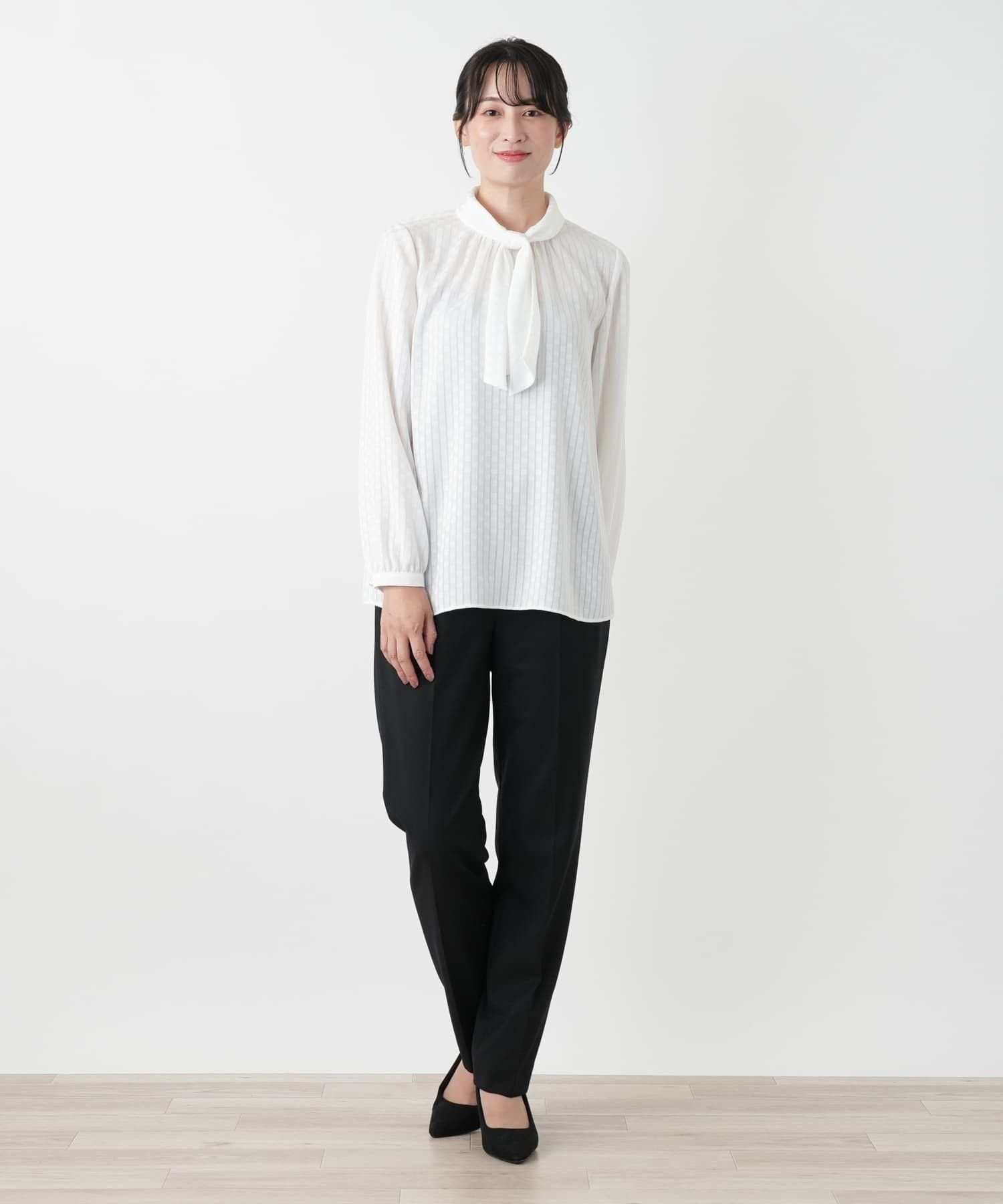 Leilian ストライプボウタイブラウス【ROCHAS Premiere】 レリアン トップス シャツ・ブラウス ホワイト