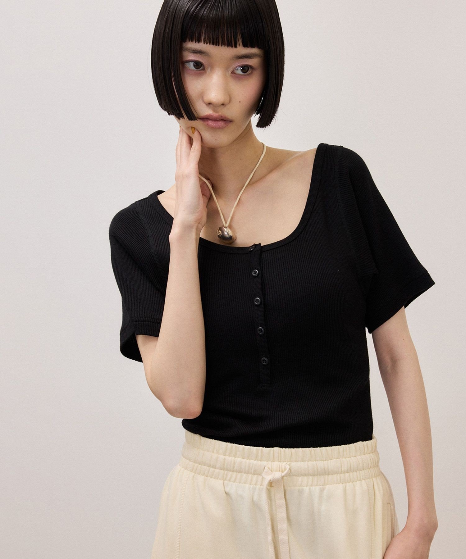 ハーフスリーブリブTシャツ アダムエロペ トップス カットソー・Tシャツ ベージュ ブラック