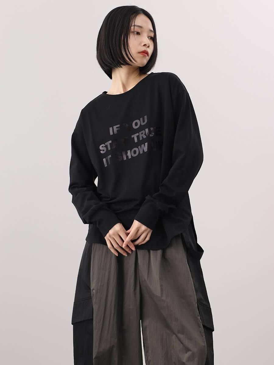 LASUD 箔プリントロングスリーブTシャツ ラシュッド トップス カットソー・Tシャツ ブラック ホワイト レッド