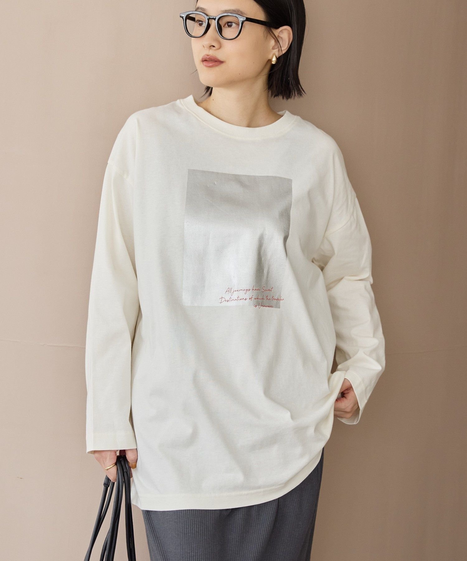 【SALE／16%OFF】AMERICAN HOLIC ボックス箔プリントロングTシャツ/チュニック アメリカンホリック トップス カットソー・Tシャツ ホワイト グレー ブラックのサムネイル