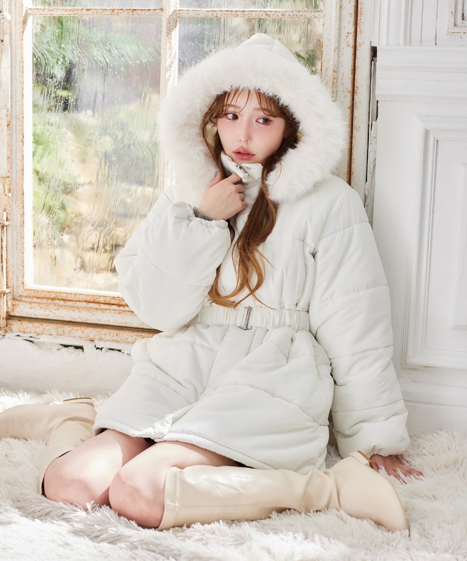 one after another NICE CLAUP ベルト付きフェイクファーフードフェイクダウン ワンアフターアナザー ナイスクラップ ジャケット・アウター その他のジャケット・アウター ホワイト ブラック ブルー【送料無料】