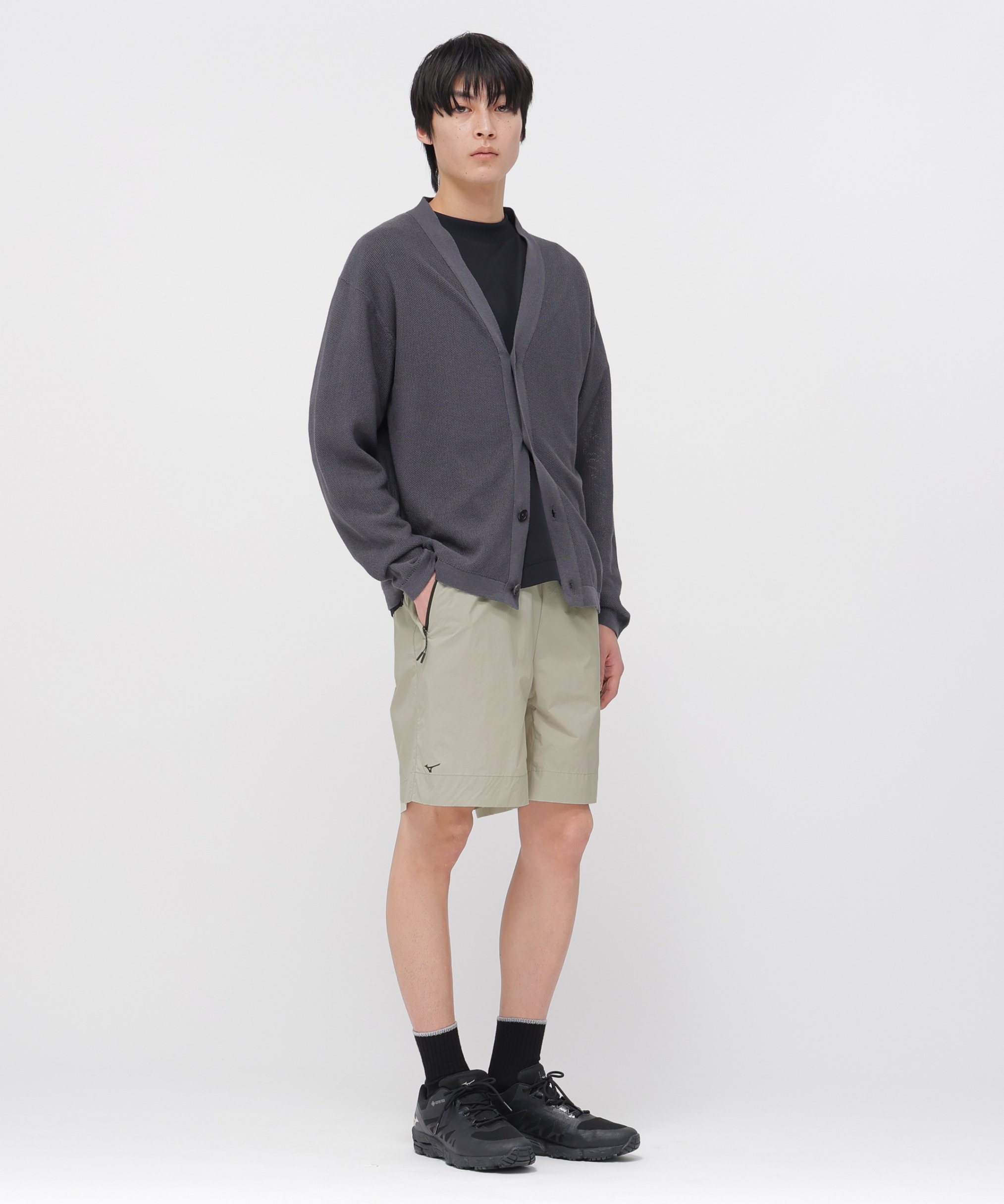 MARGARET HOWELL WATER REPELLENT LIGHTWEIGHT NYLON POPLIN TROUSERS マーガレット・ハウエル パンツ その他のパンツ グレー ブラック